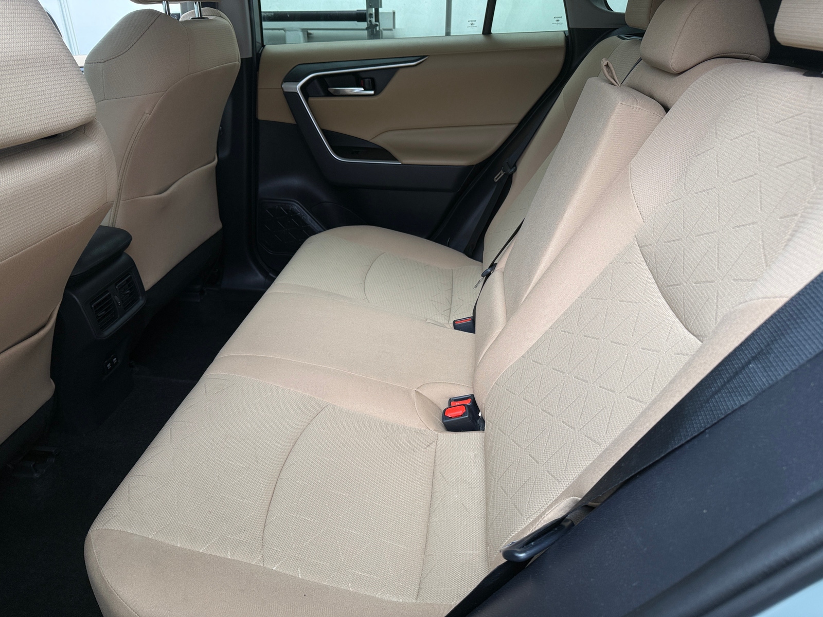 Thumbnail: 2019 Toyota RAV4 - 6