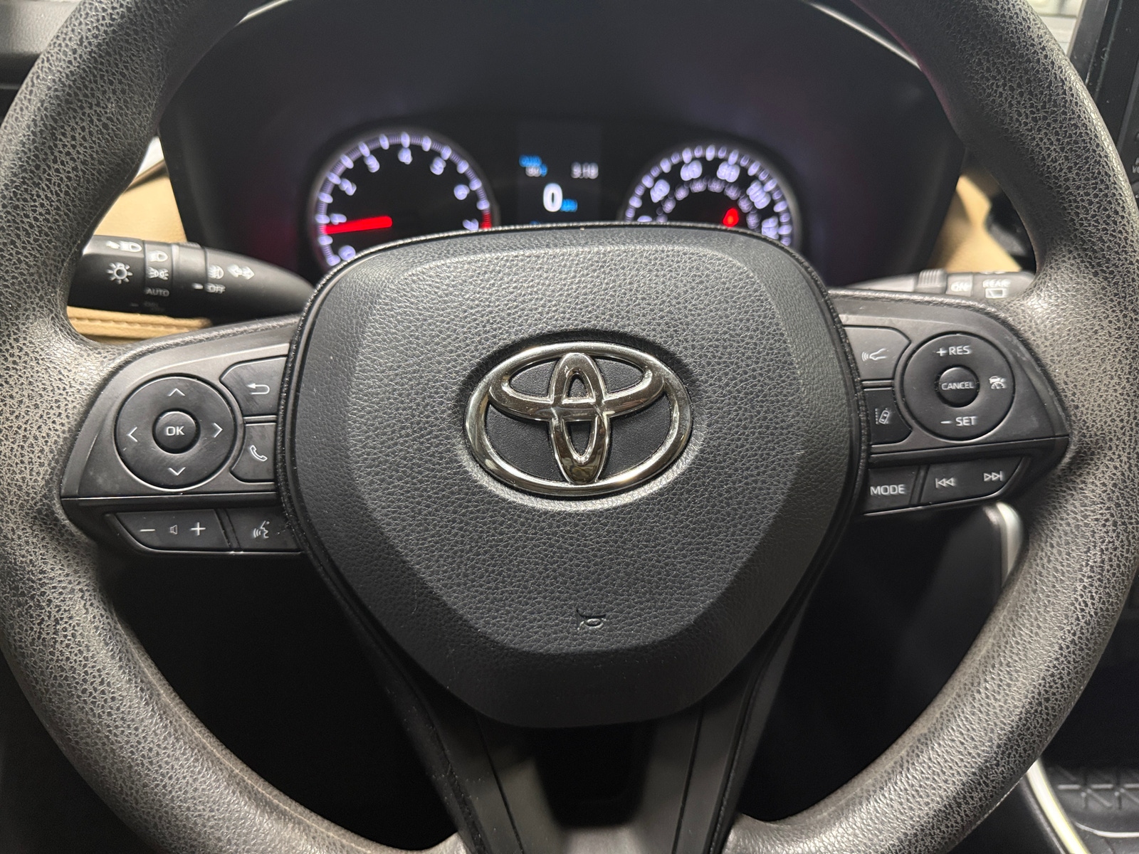 Thumbnail: 2019 Toyota RAV4 - 5