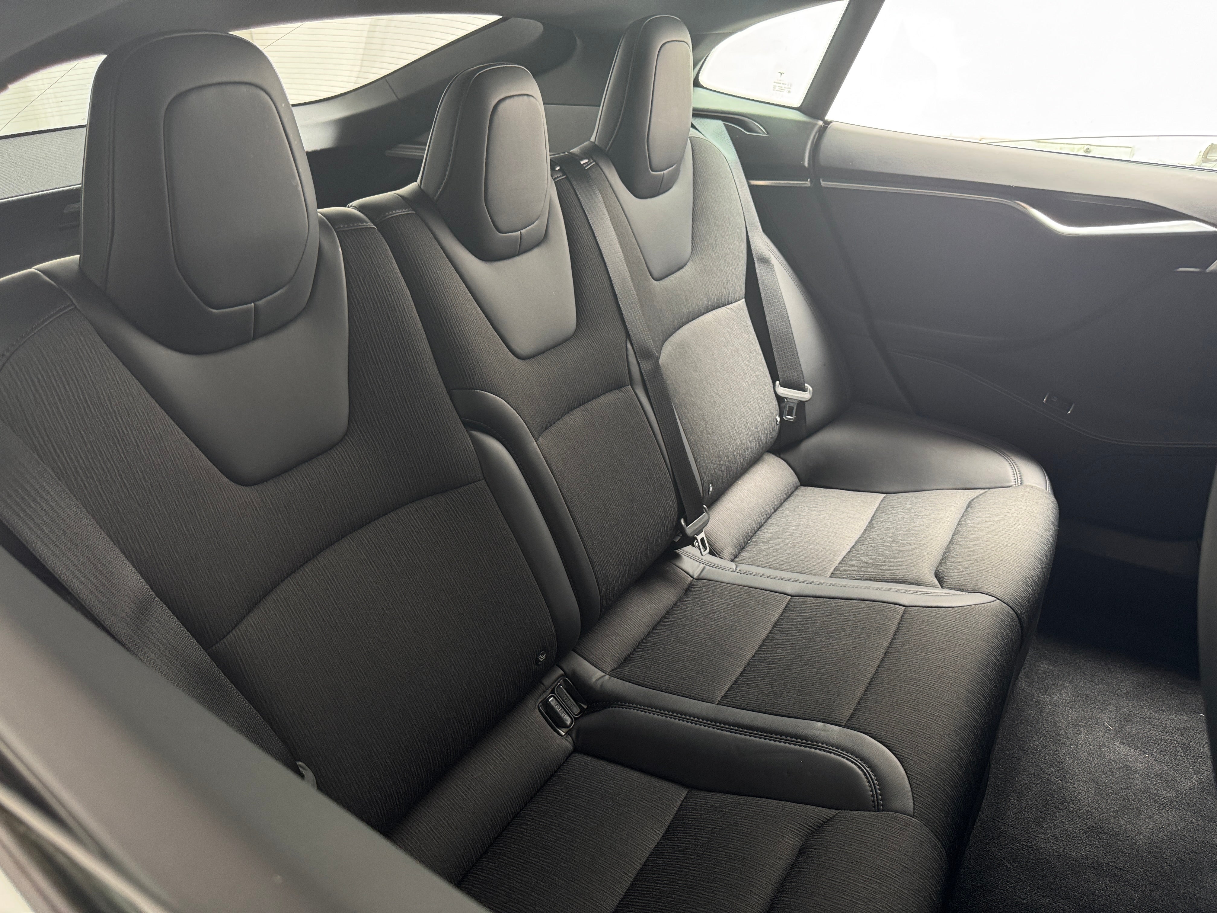 2017 Tesla Model S 75 - Photo 3