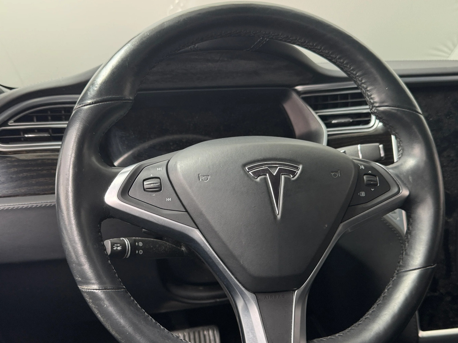 Thumbnail: 2017 Tesla Model S - 5