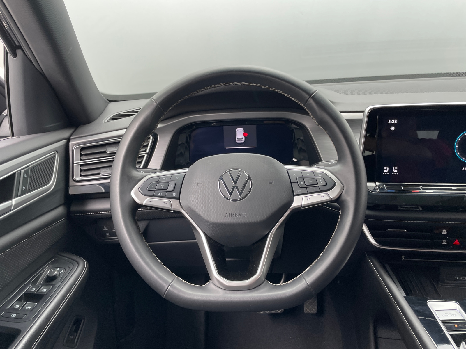 Thumbnail: 2025 Volkswagen Atlas - 4