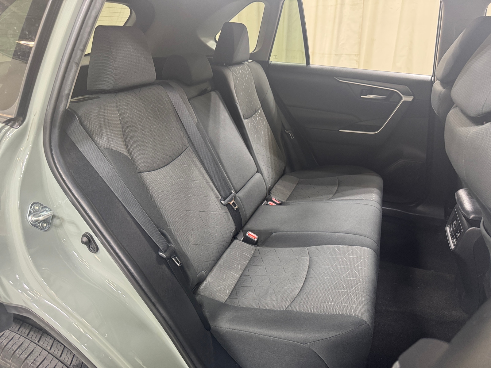Thumbnail: 2021 Toyota RAV4 - 6
