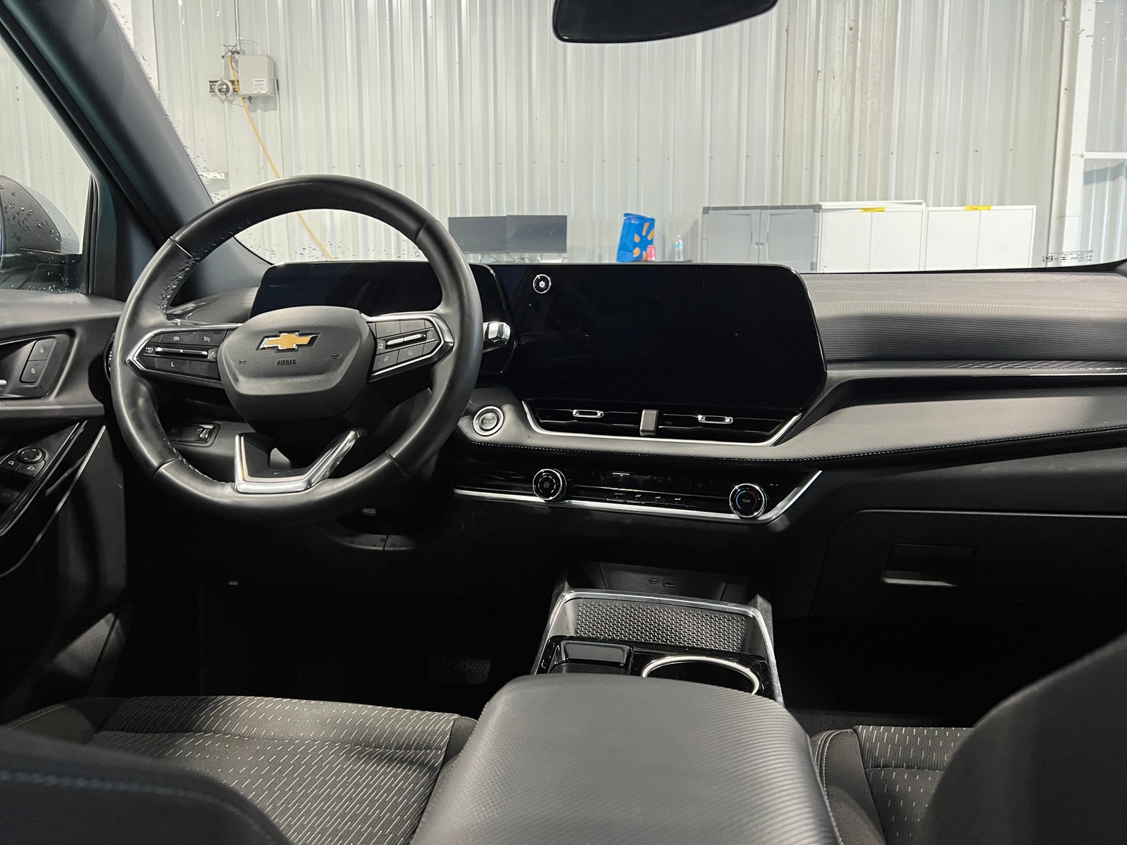 Thumbnail: 2025 Chevrolet Equinox - 3
