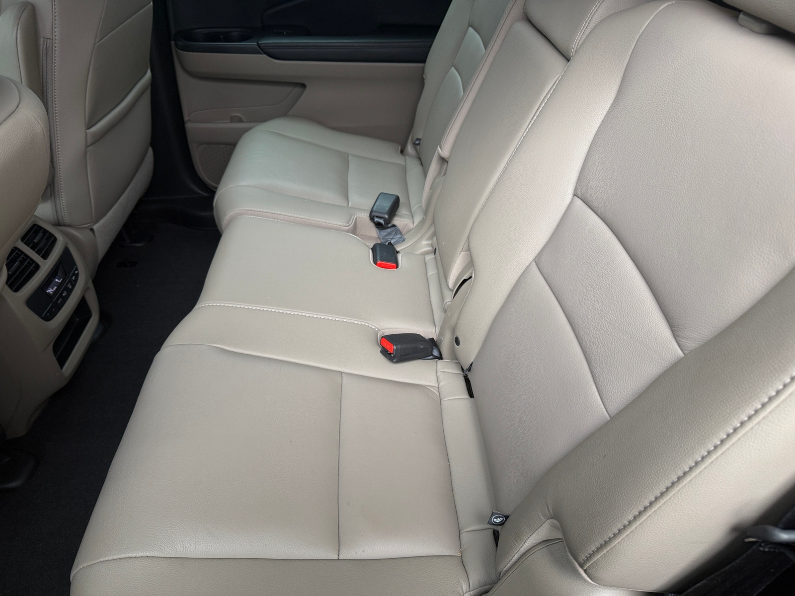Thumbnail: 2017 Honda Pilot - 5