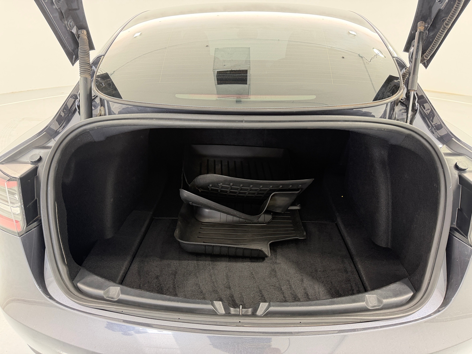 Thumbnail: 2023 Tesla Model 3 - 6