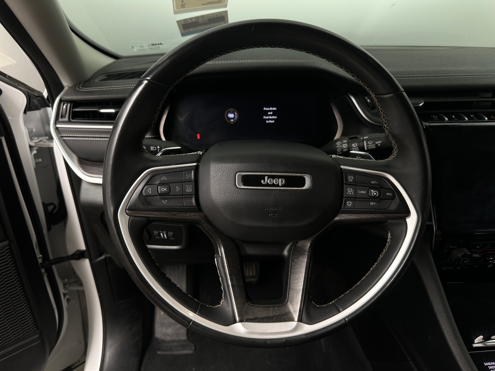 Thumbnail: 2023 Jeep Grand Cherokee - 5