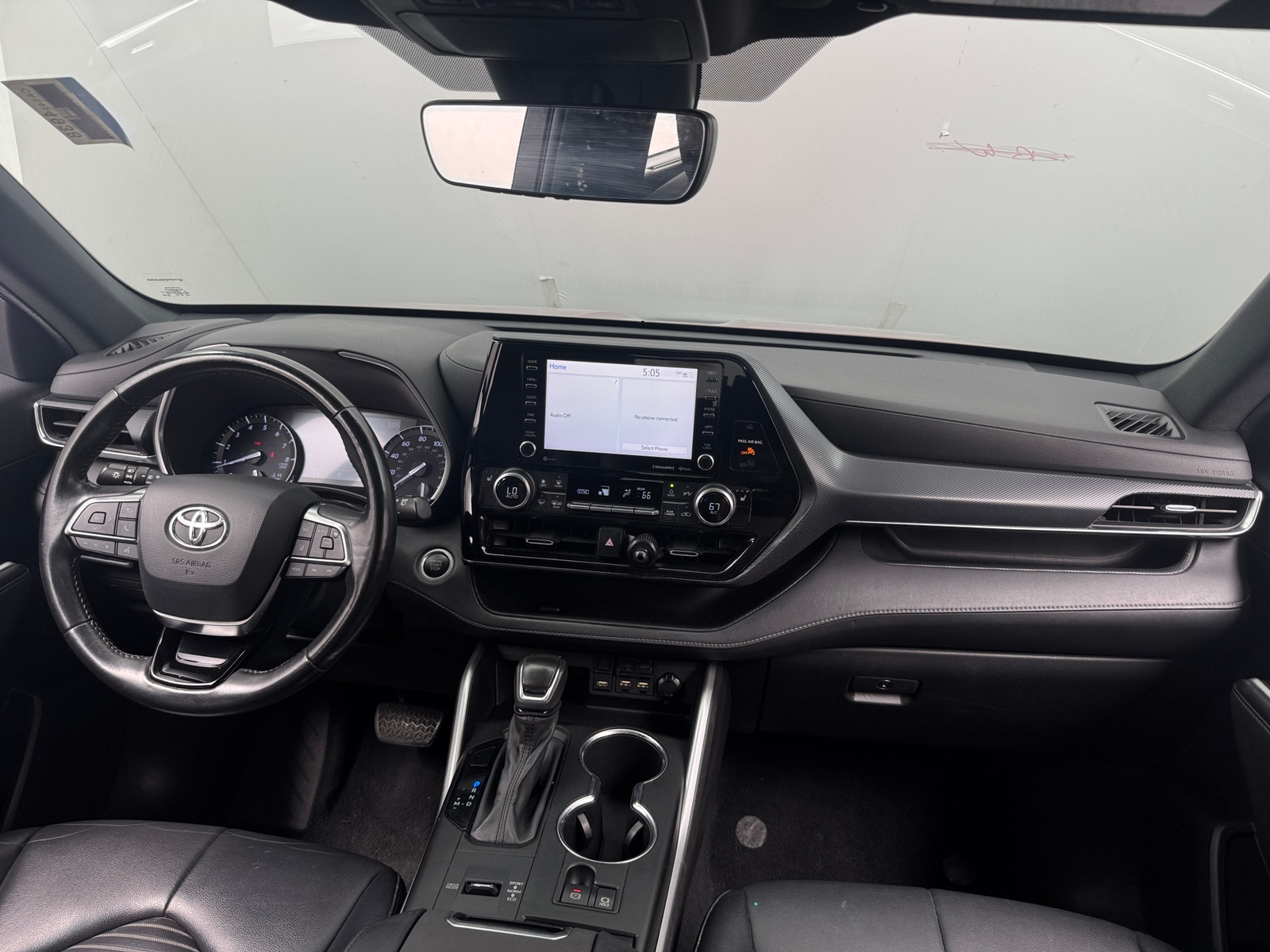 Thumbnail: 2021 Toyota Highlander - 2