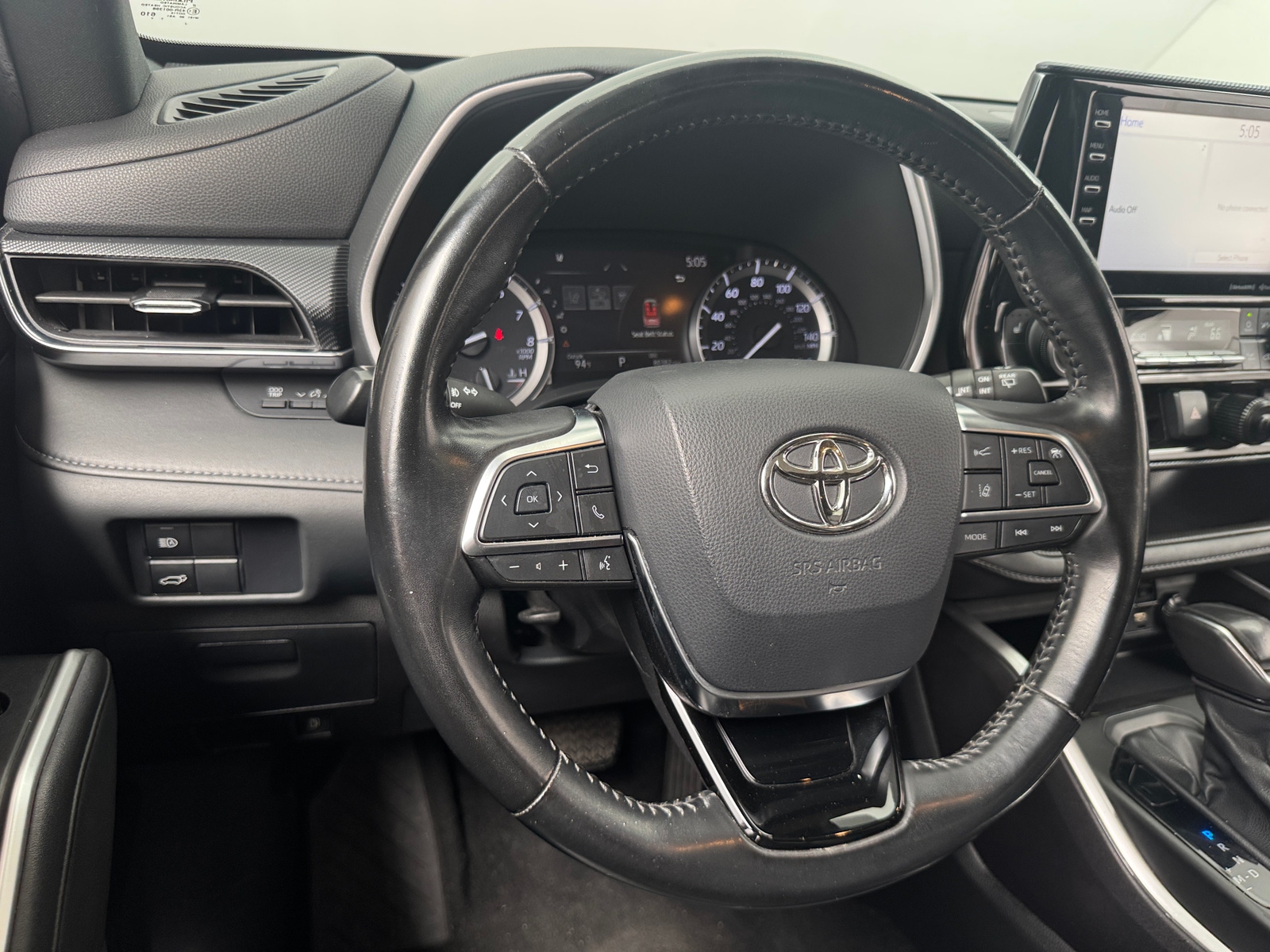 Thumbnail: 2021 Toyota Highlander - 4