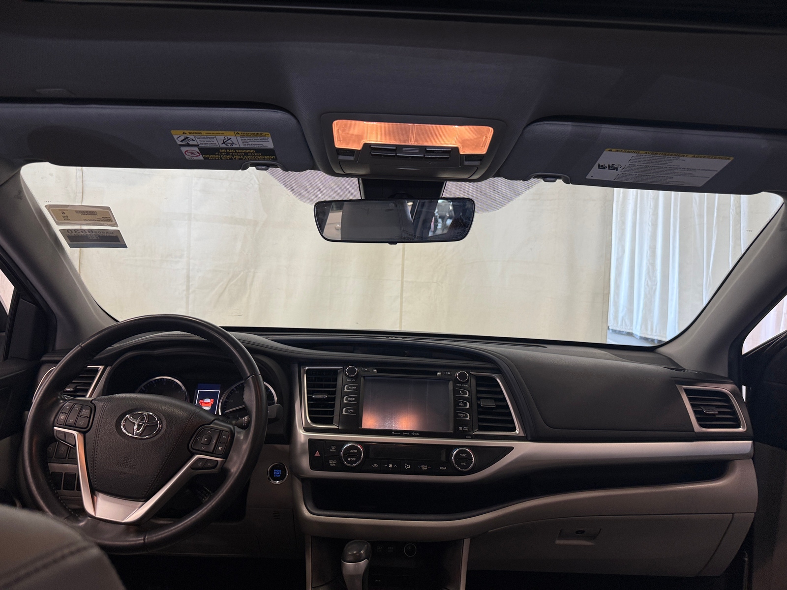 Thumbnail: 2019 Toyota Highlander - 2