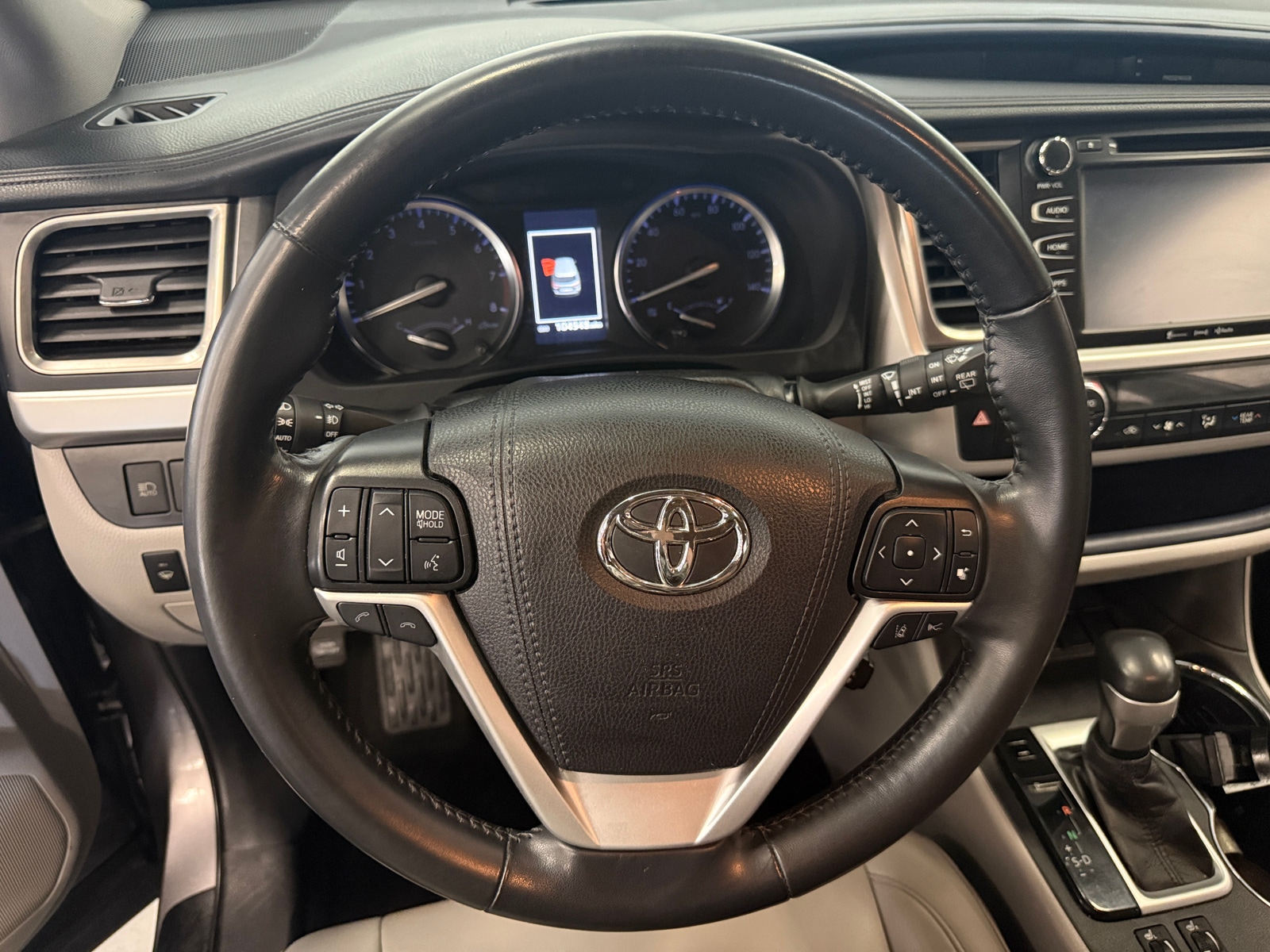 Thumbnail: 2019 Toyota Highlander - 4