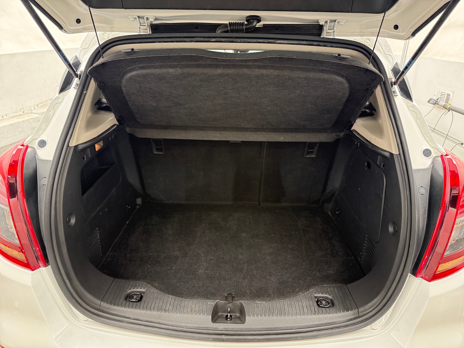 Thumbnail: 2020 Buick Encore - 7