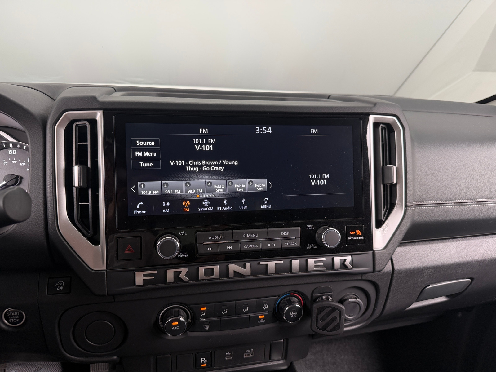 Thumbnail: 2025 Nissan Frontier - 4