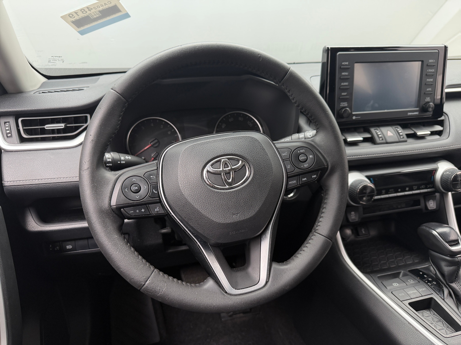 Thumbnail: 2020 Toyota RAV4 - 4