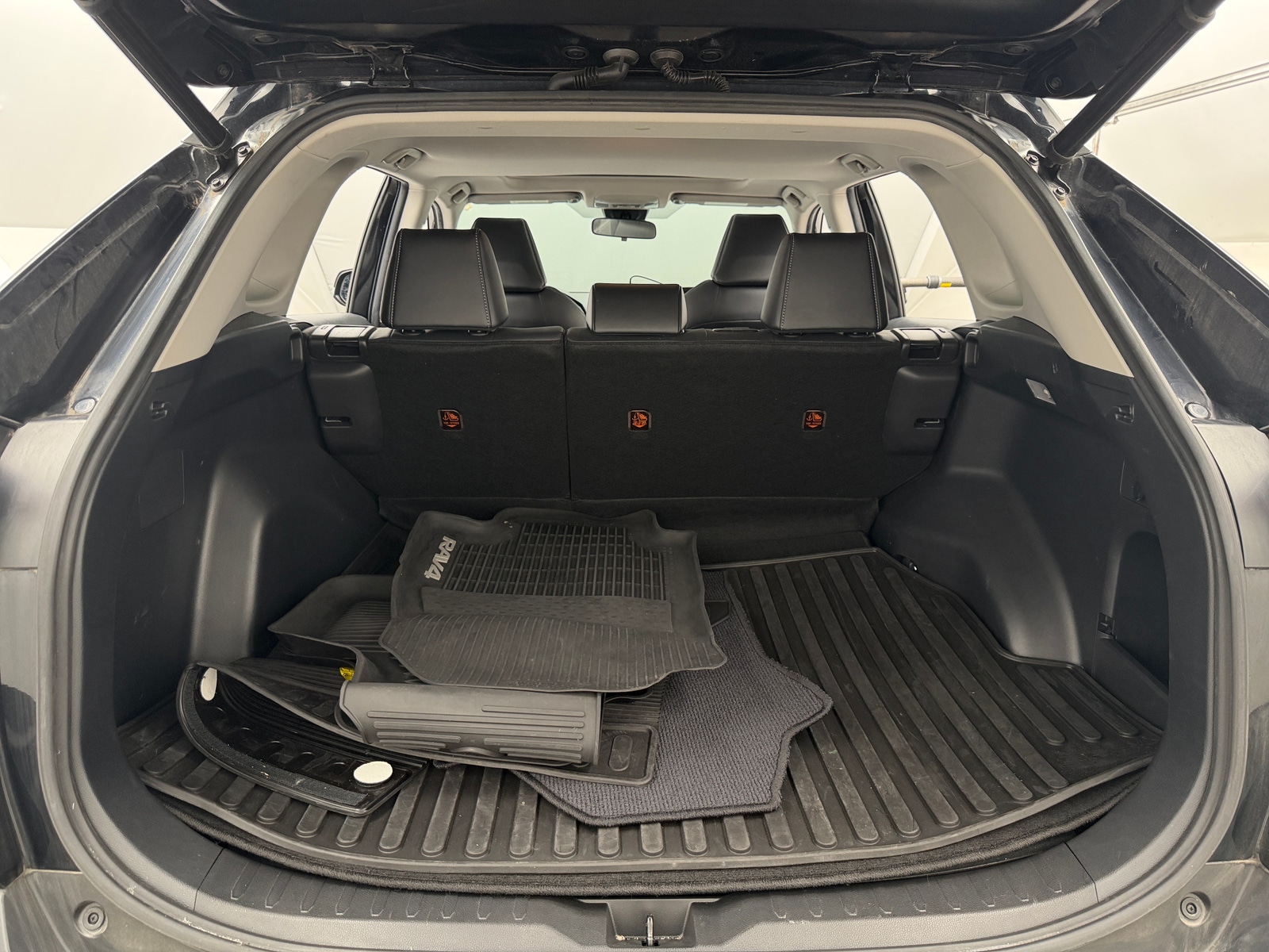 Thumbnail: 2020 Toyota RAV4 - 6
