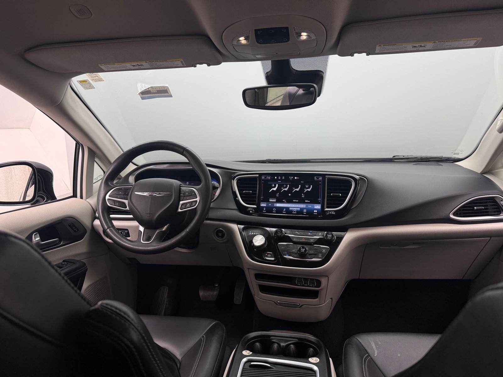 Thumbnail: 2024 Chrysler Pacifica - 2