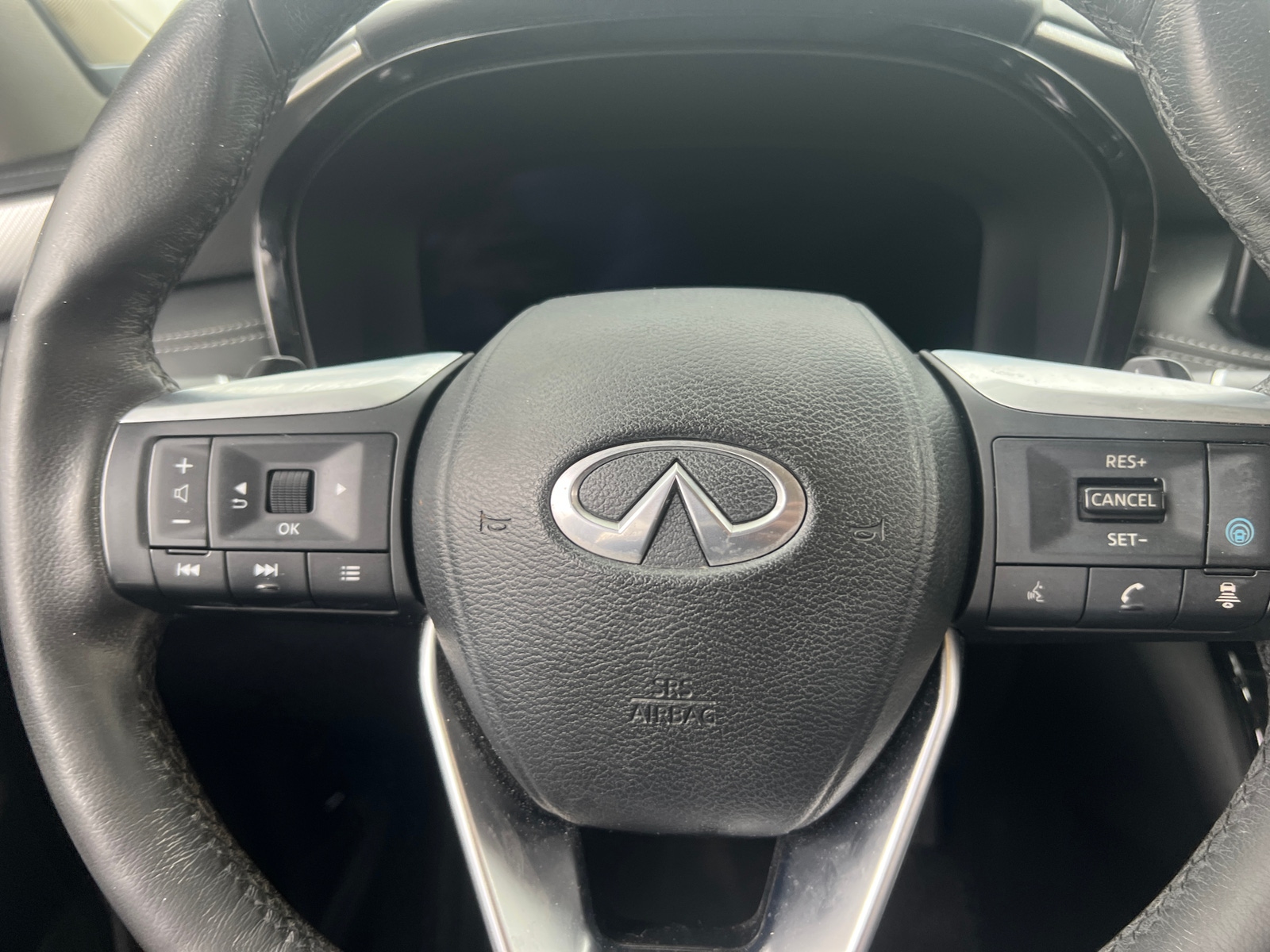 Thumbnail: 2023 INFINITI QX60 - 4