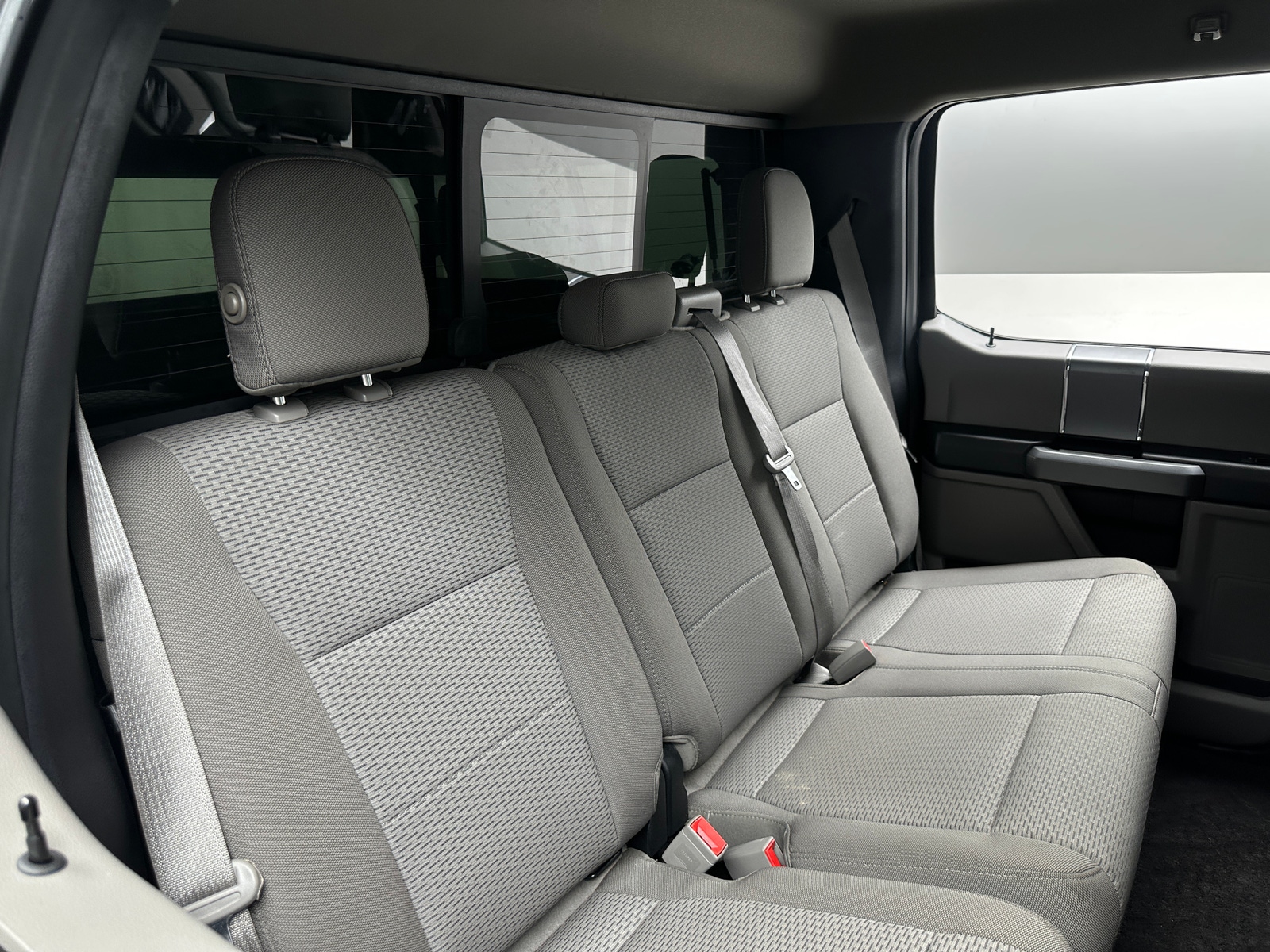 Thumbnail: 2018 Ford Econoline - 6
