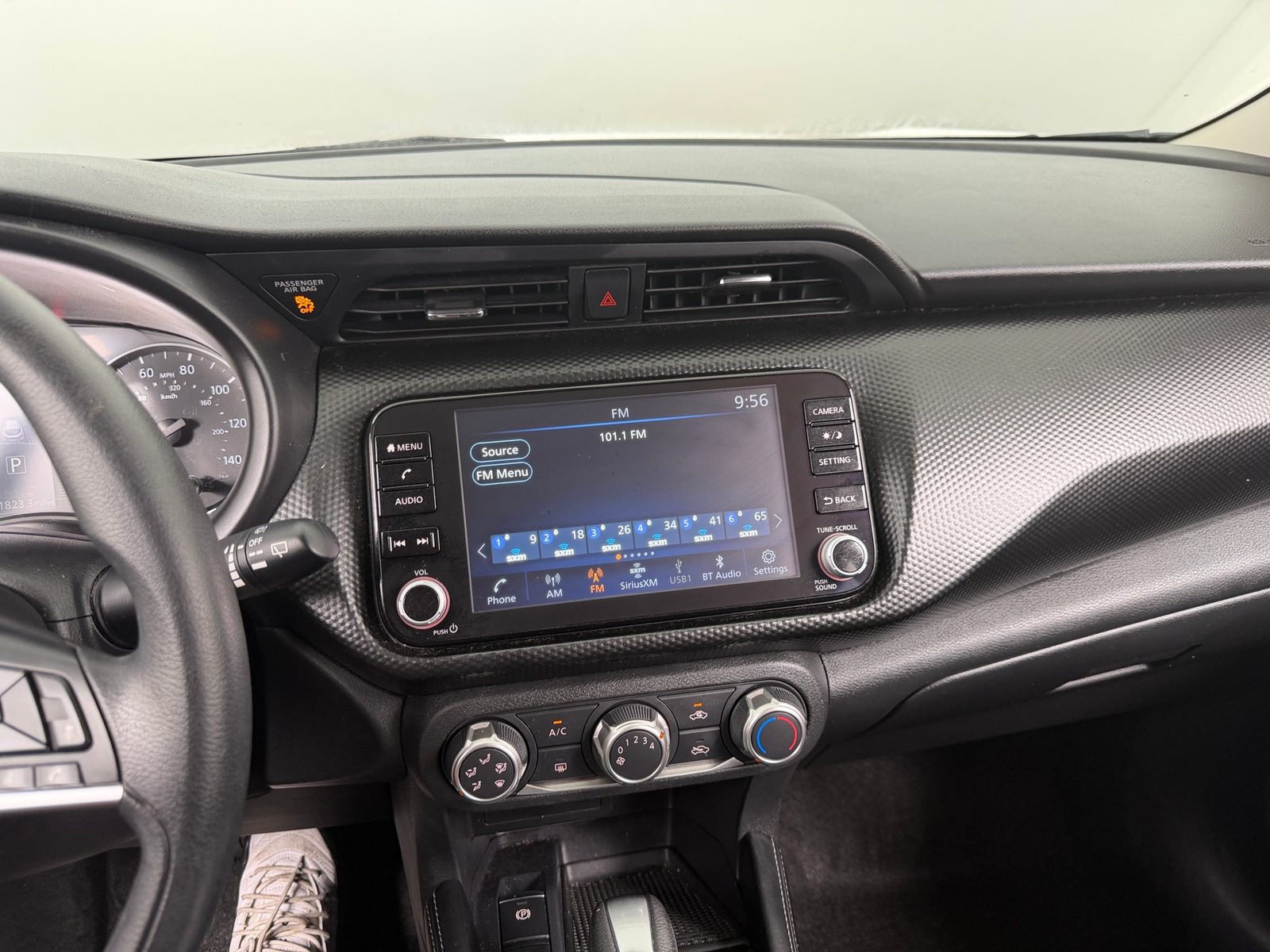 Thumbnail: 2023 Nissan Kicks - 4