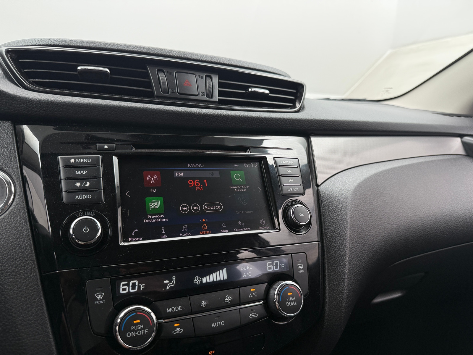 Thumbnail: 2020 Nissan Rogue Sport - 3