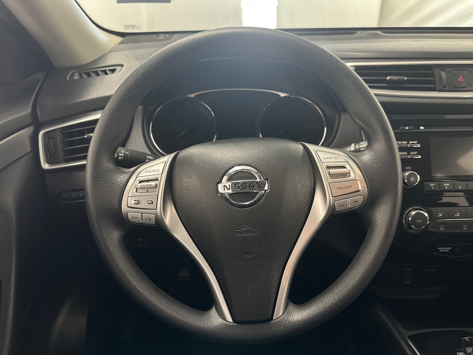Thumbnail: 2016 Nissan Rogue - 5