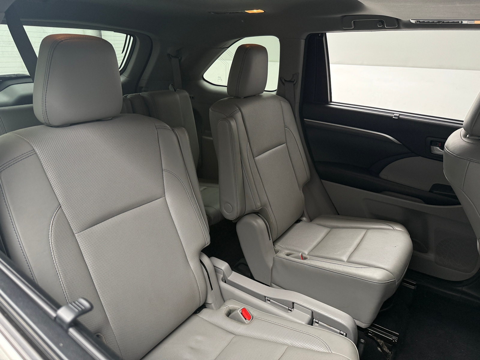 Thumbnail: 2018 Toyota Highlander - 5