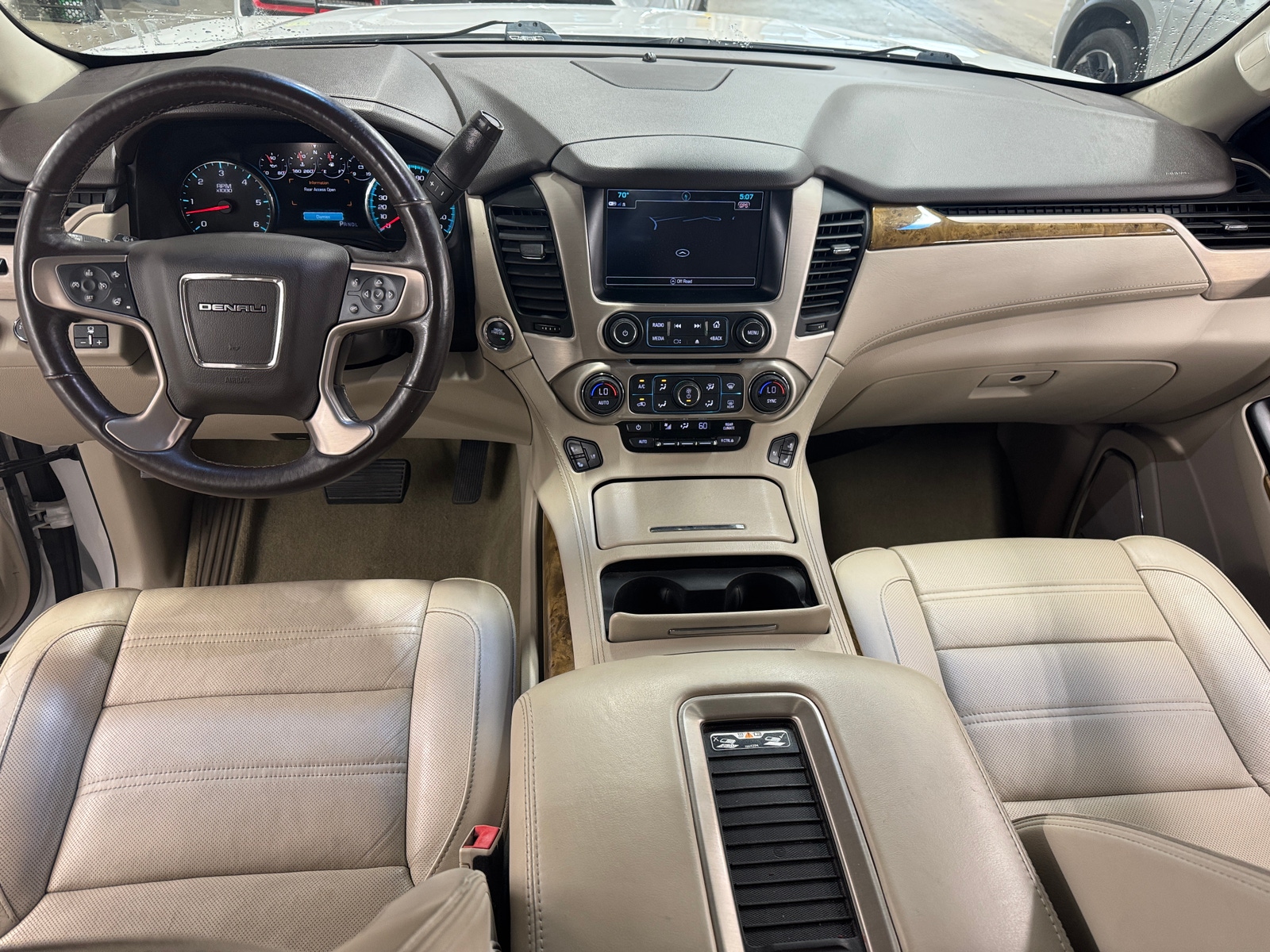 Thumbnail: 2017 GMC Yukon - 2
