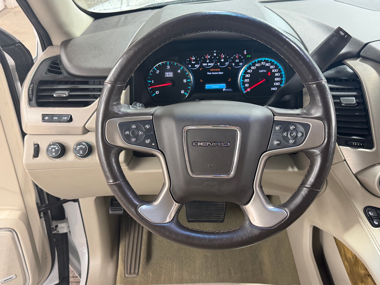 Thumbnail: 2017 GMC Yukon - 4