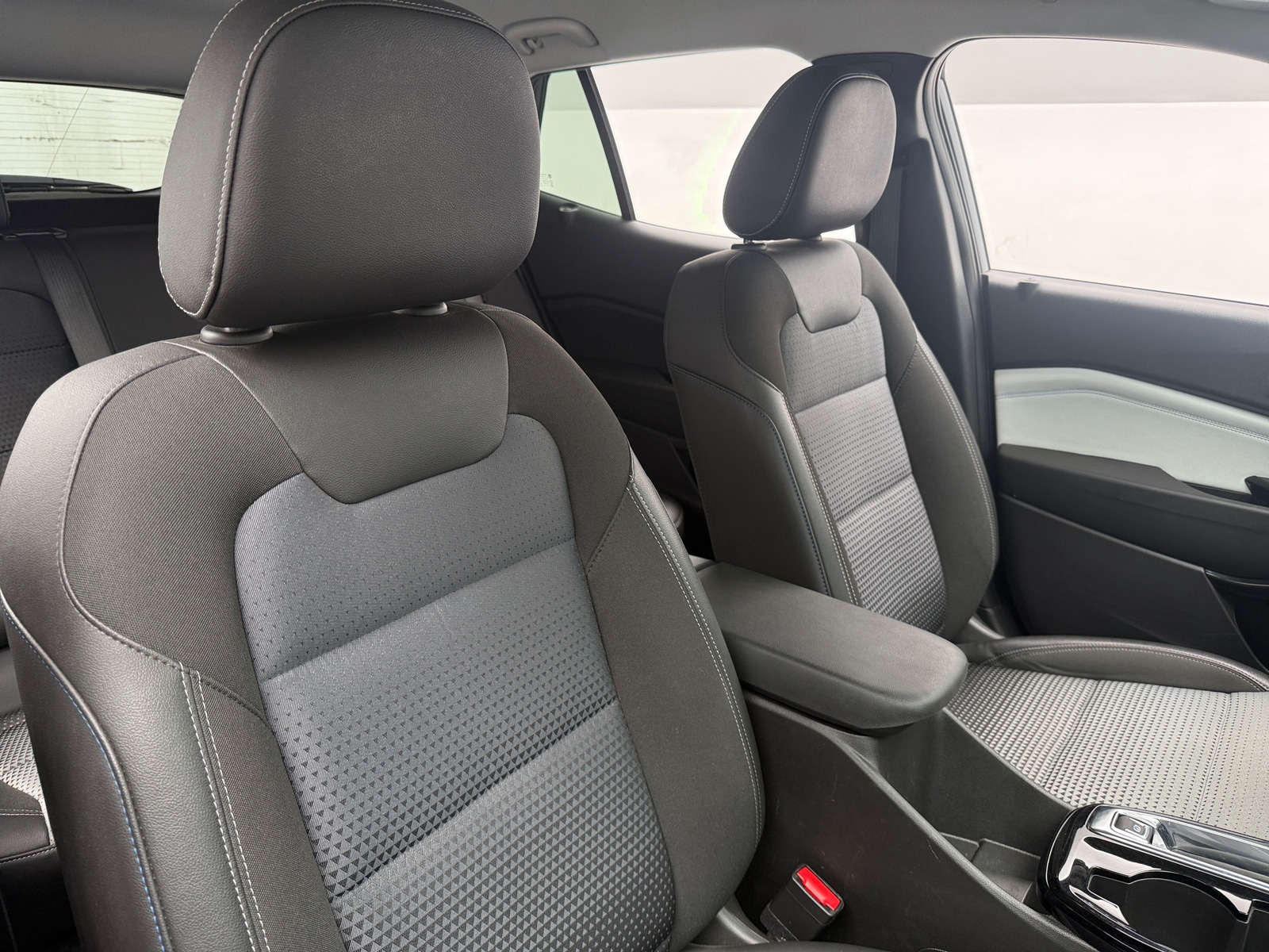 Thumbnail: 2025 Chevrolet Trax - 2