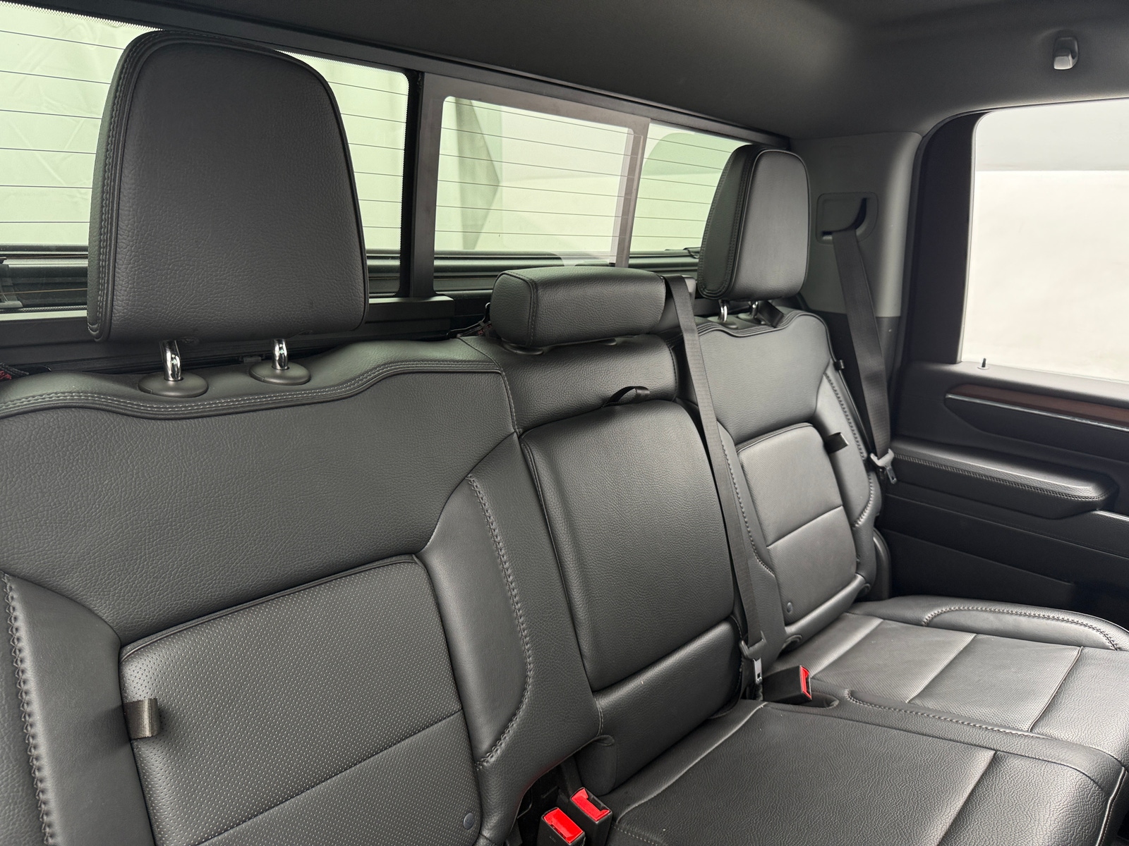 Thumbnail: 2024 GMC Sierra 2500 - 5