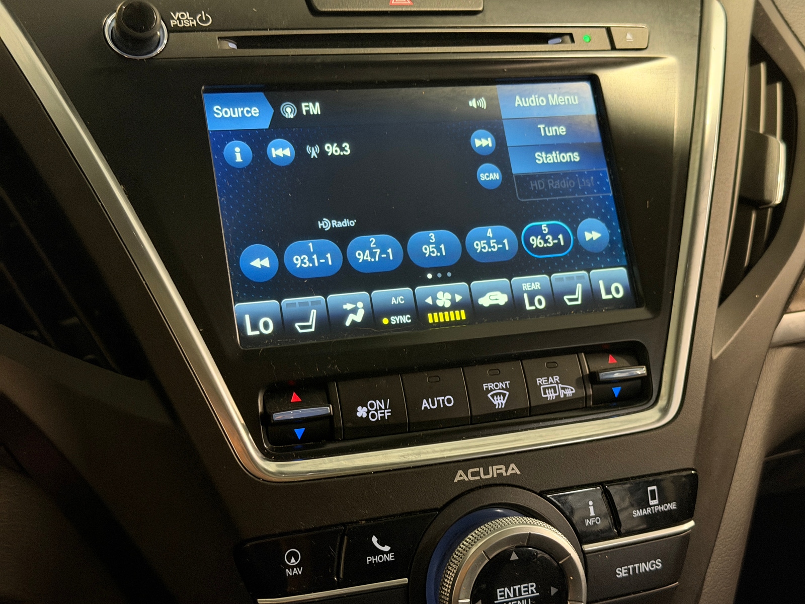 Thumbnail: 2020 Acura MDX - 3