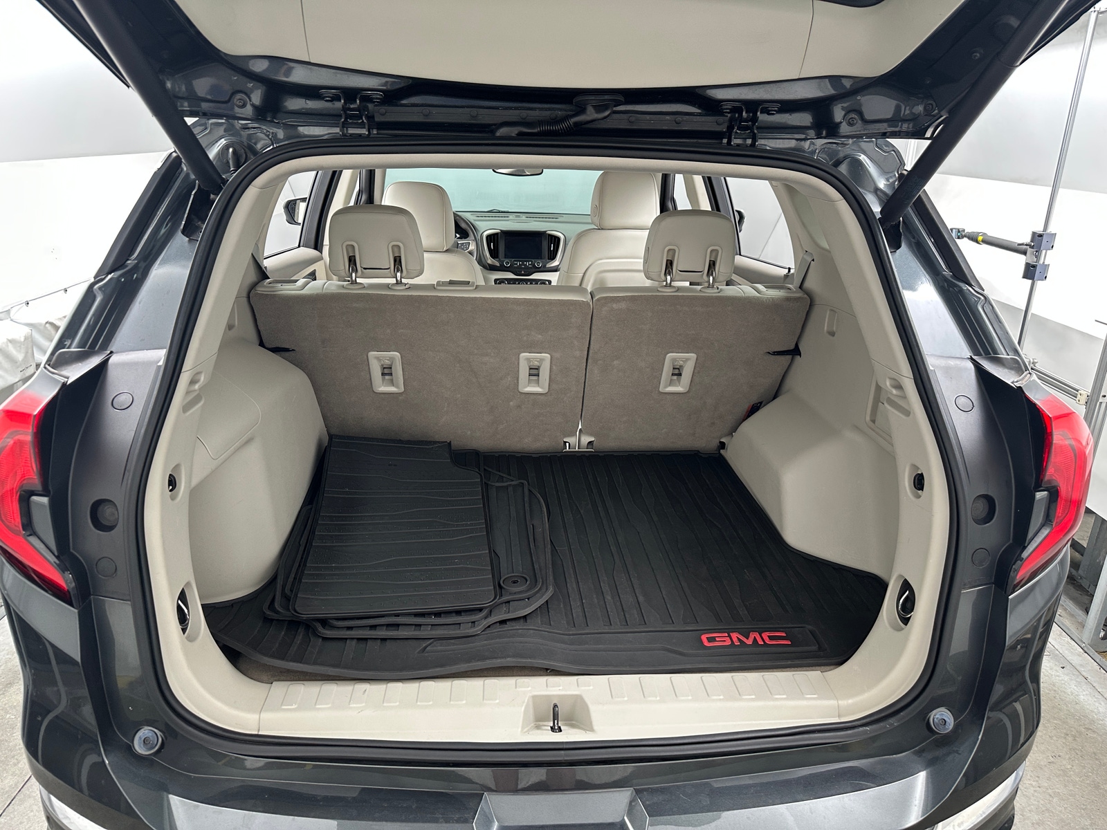 Thumbnail: 2018 GMC Terrain - 6