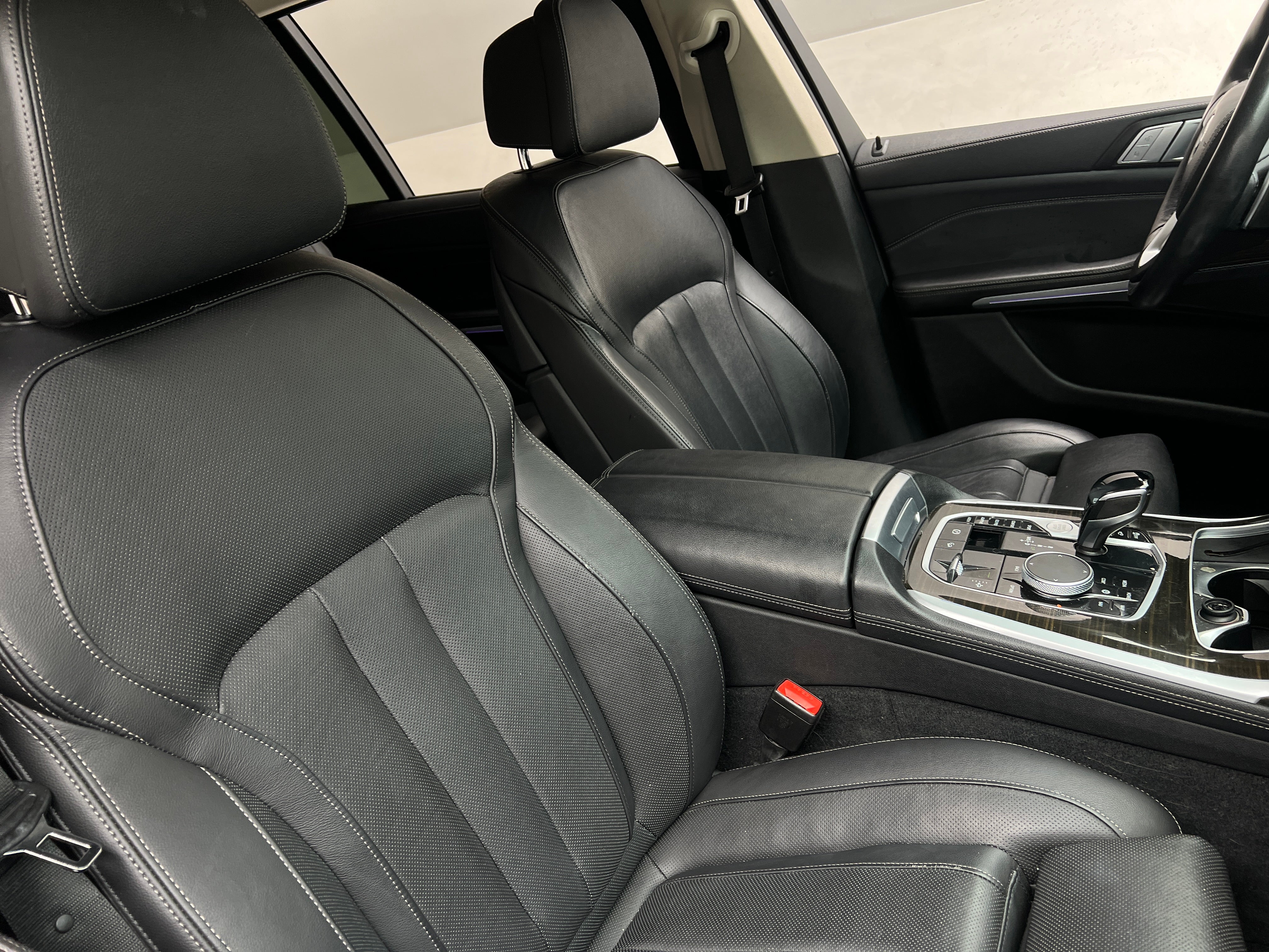 2021 BMW X7
