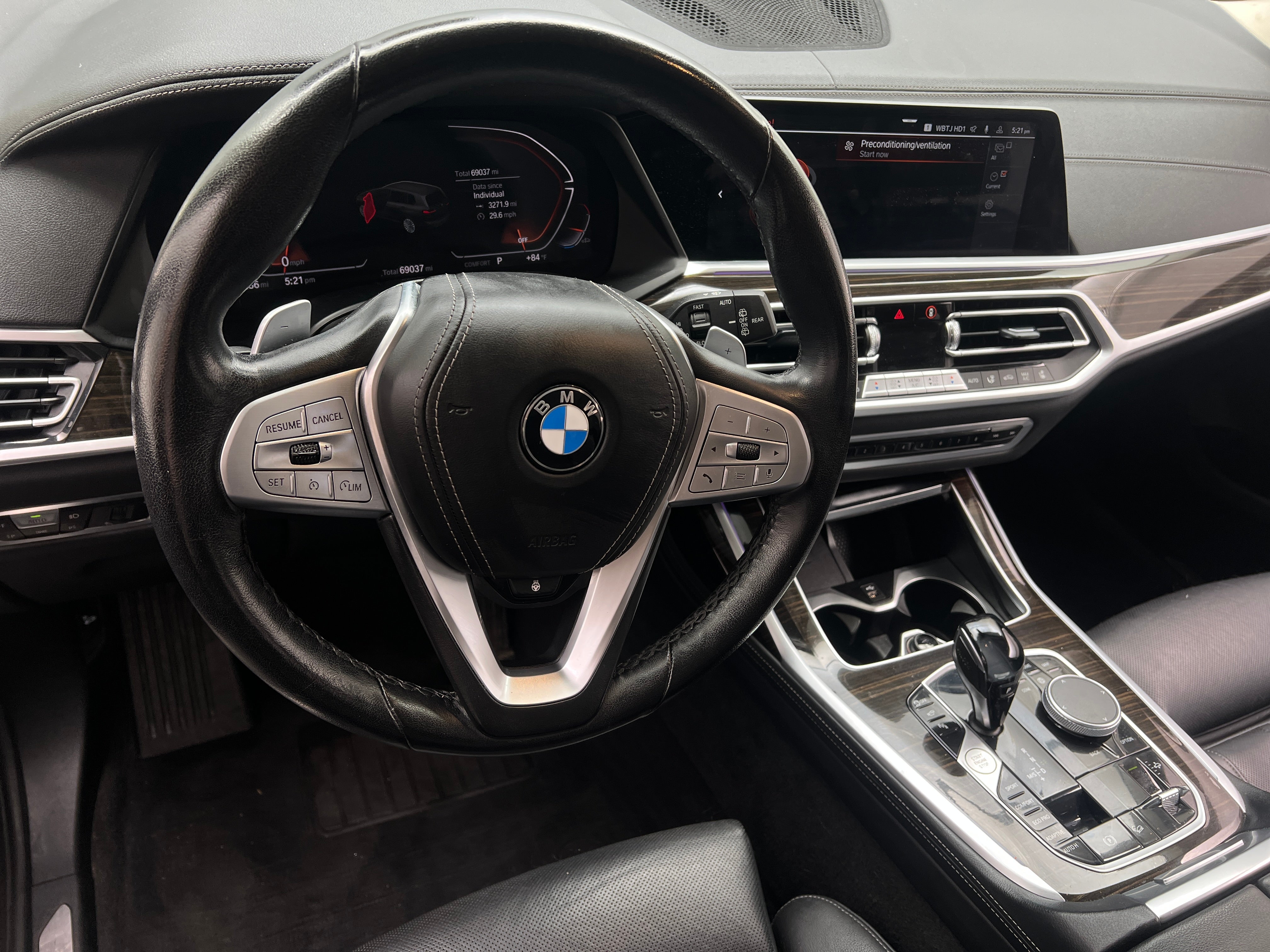 2021 BMW X7