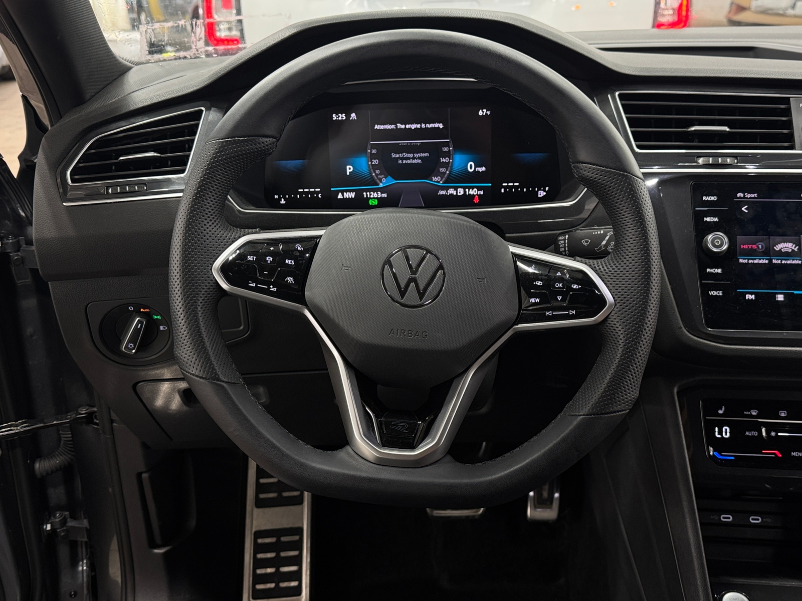 Thumbnail: 2024 Volkswagen Tiguan - 4