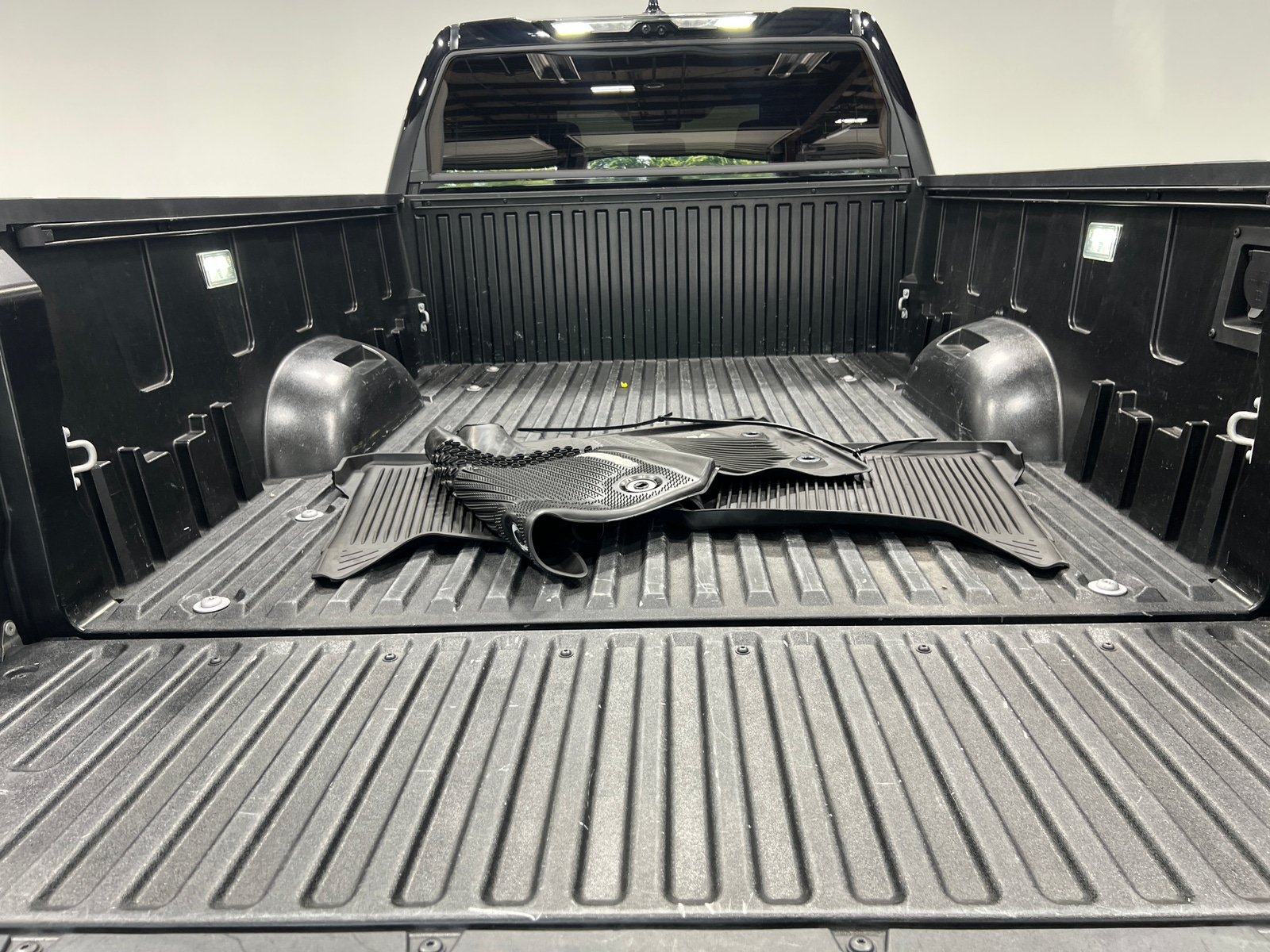 Thumbnail: 2023 Toyota Tundra - 6