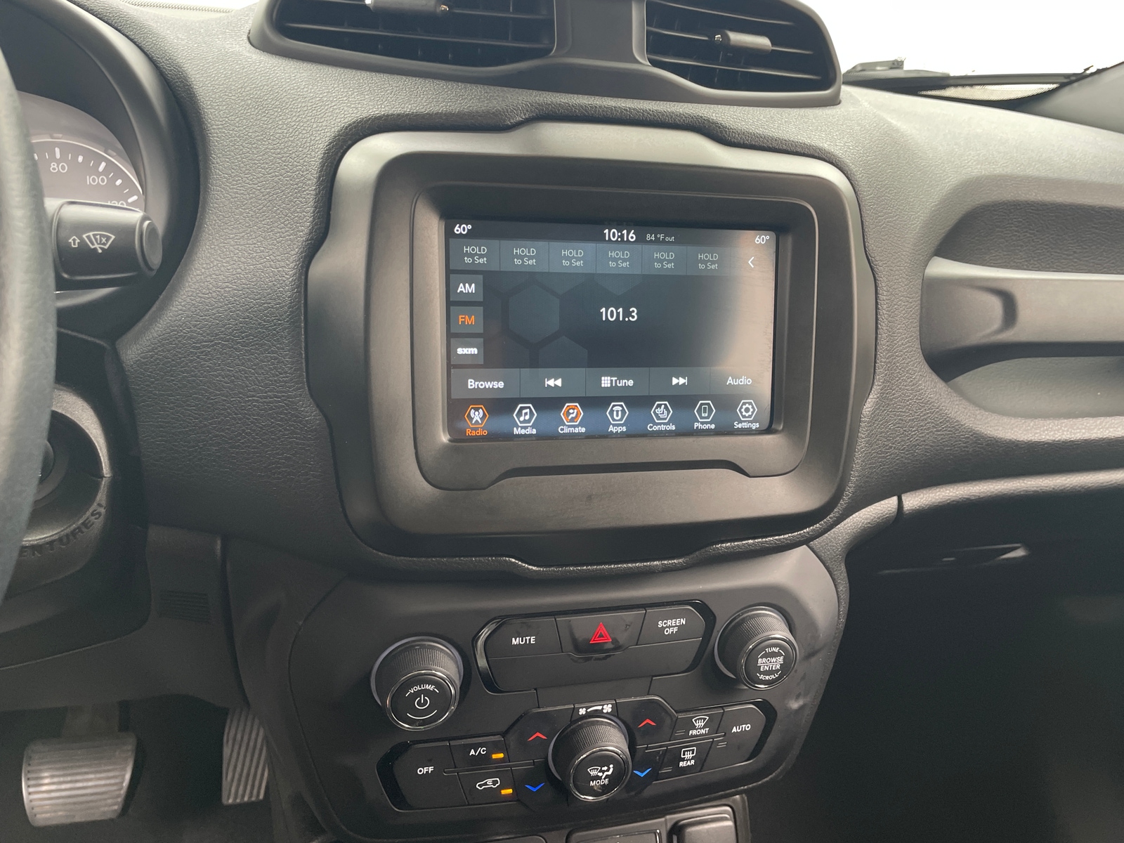 Thumbnail: 2020 Jeep Renegade - 4