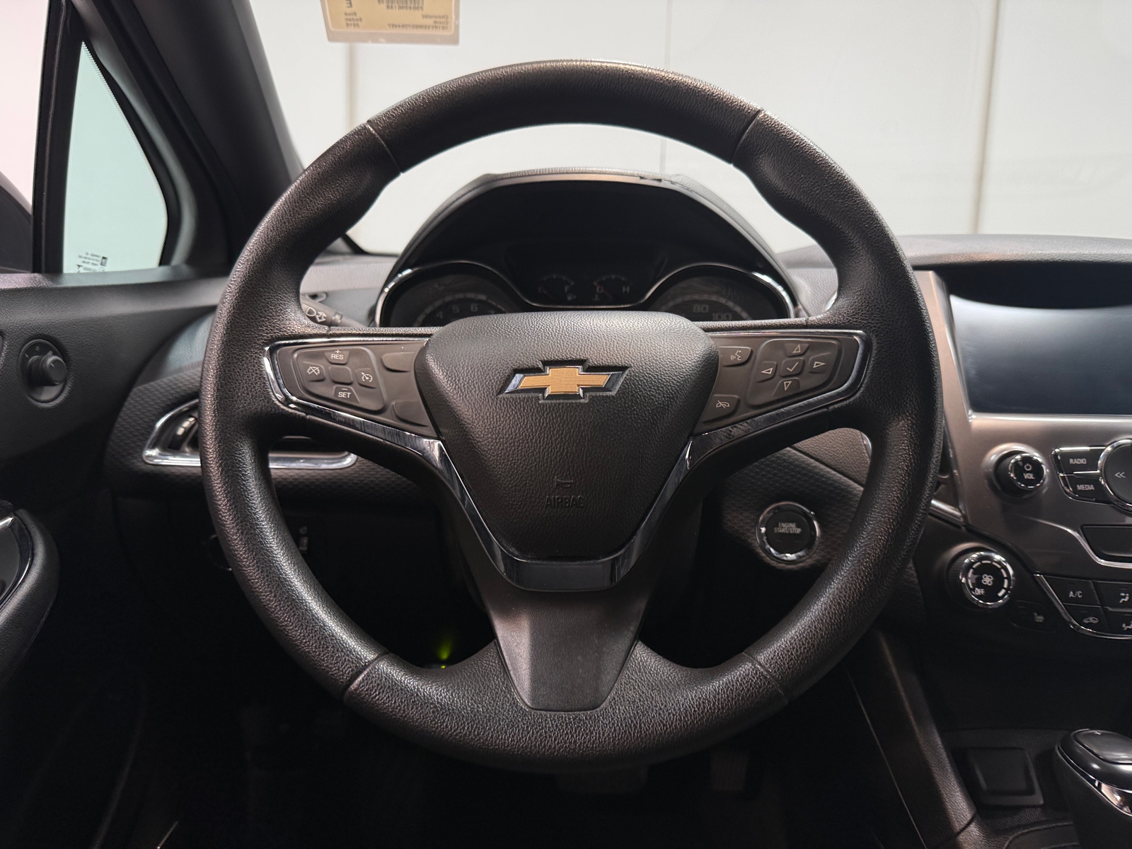 Thumbnail: 2016 Chevrolet Cruze - 5