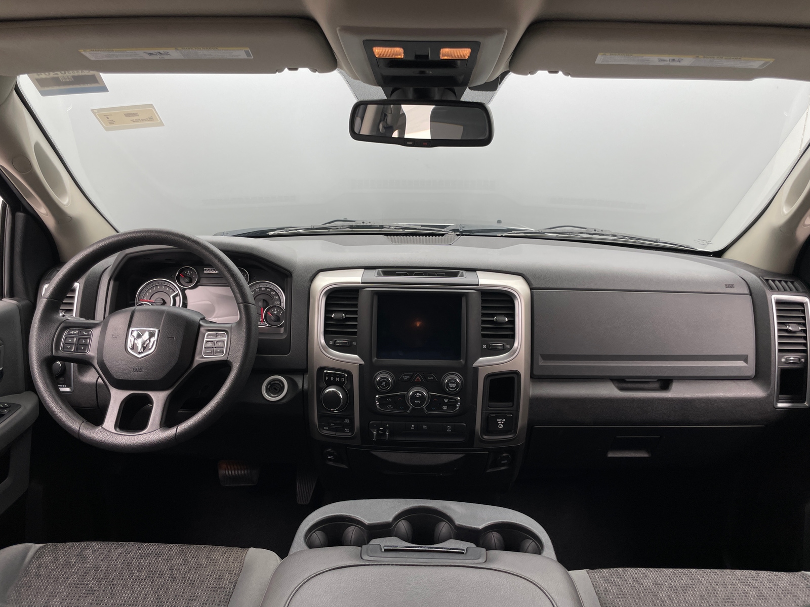 Thumbnail: 2020 RAM 1500 Classic - 3