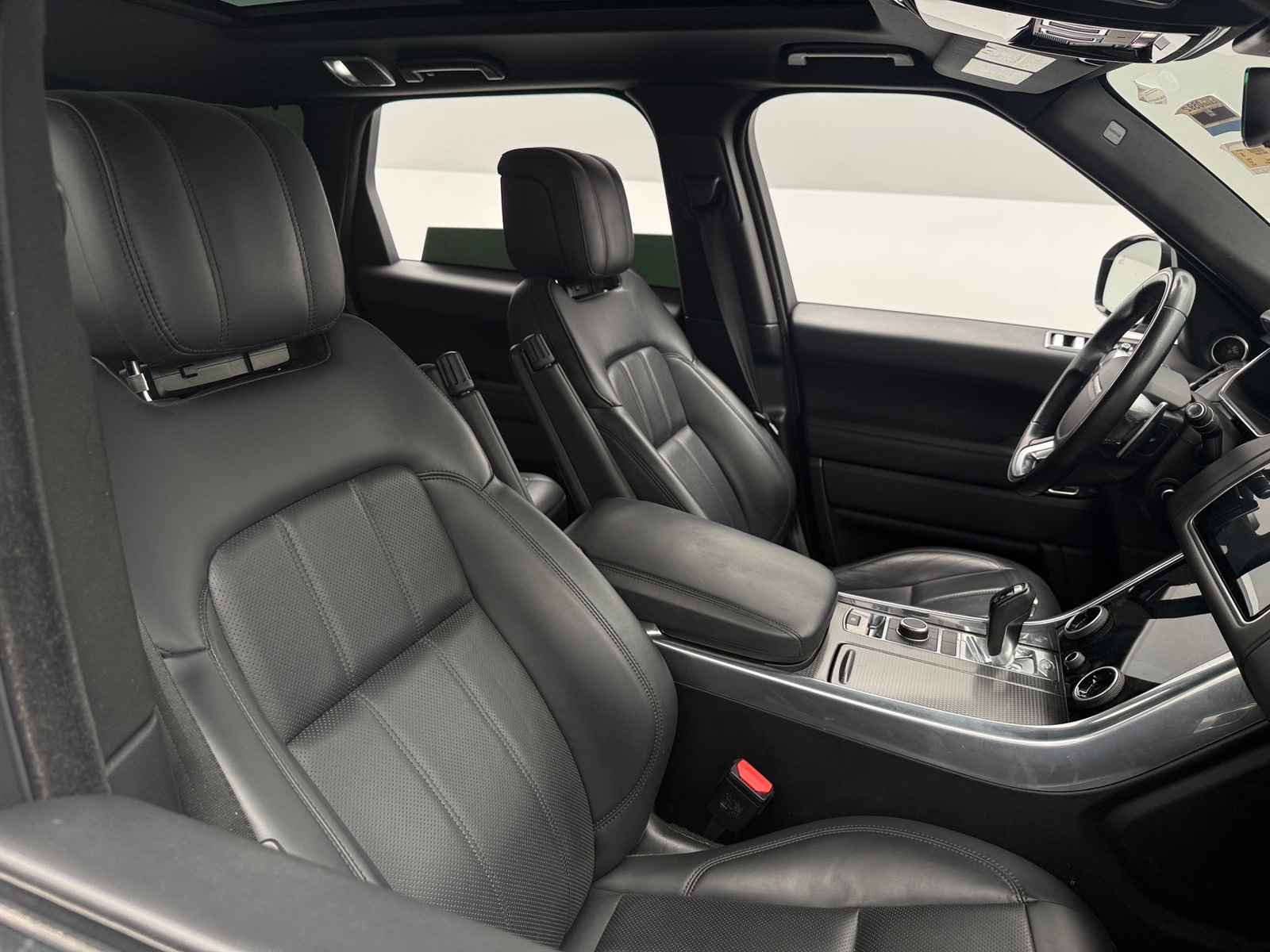 Thumbnail: 2019 Land Rover Range Rover Sport - 2