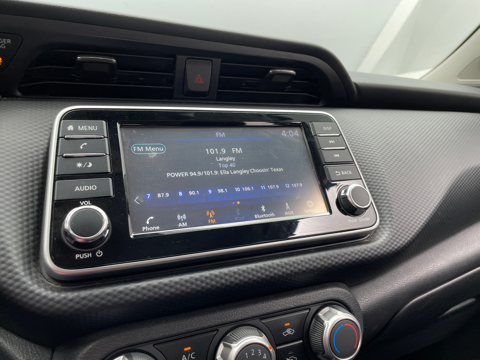 Thumbnail: 2024 Nissan Kicks - 4