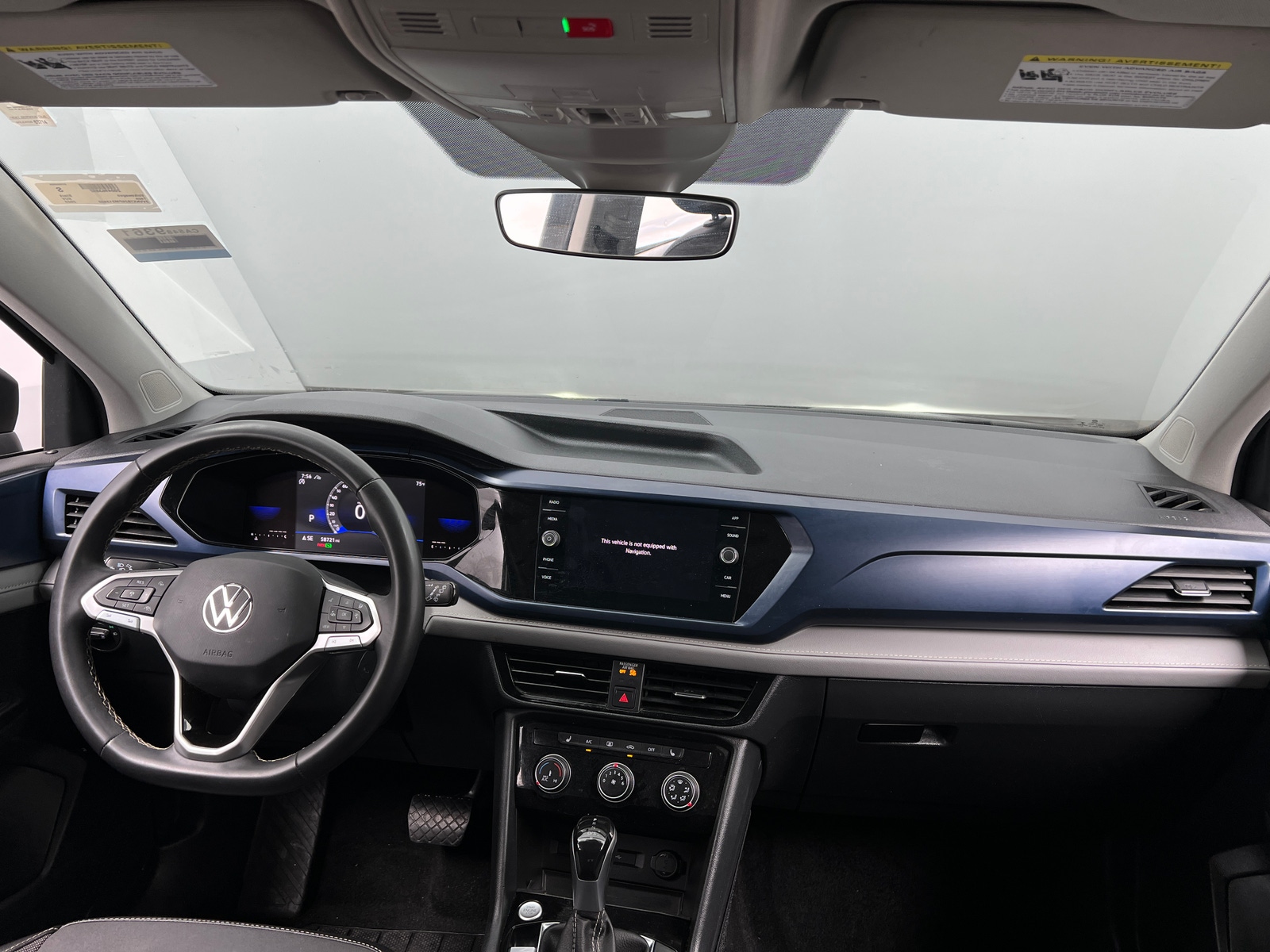 Thumbnail: 2023 Volkswagen Taos - 3