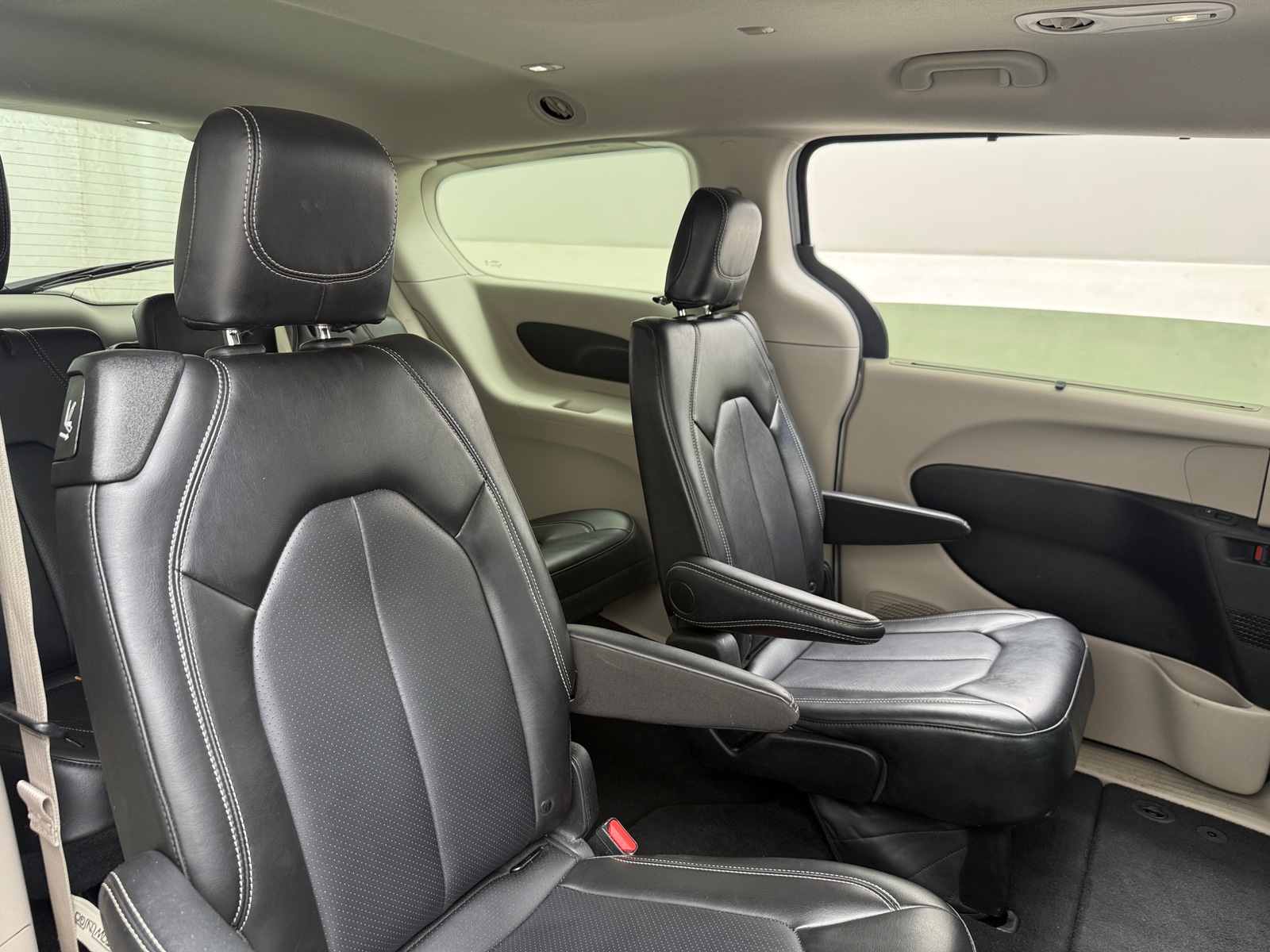Thumbnail: 2024 Chrysler Pacifica - 5