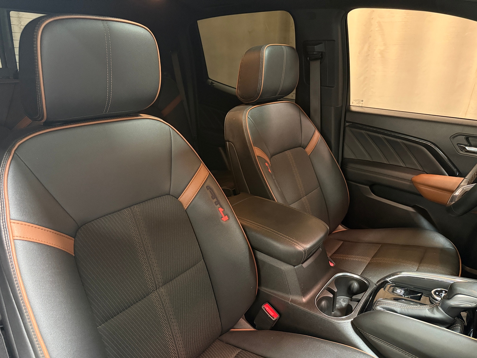 Thumbnail: 2023 GMC Canyon - 2