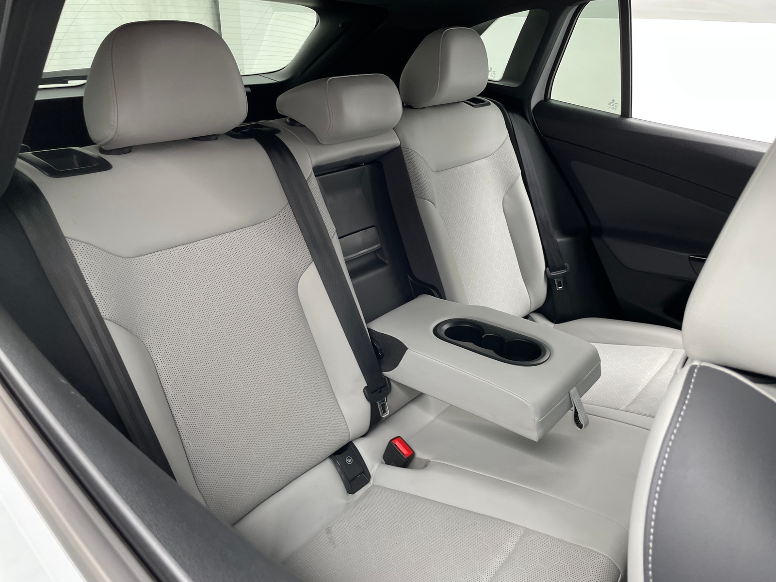 Thumbnail: 2021 Volkswagen ID.4 - 5