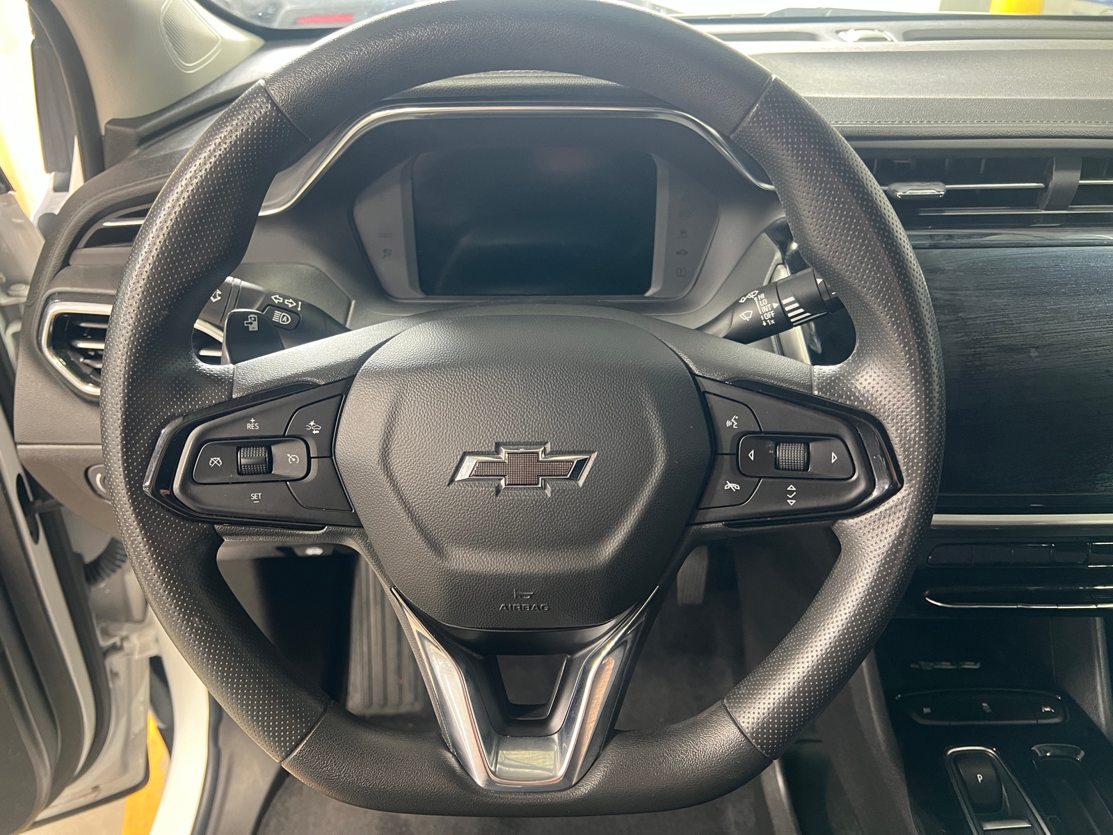Thumbnail: 2023 Chevrolet Bolt EUV - 5