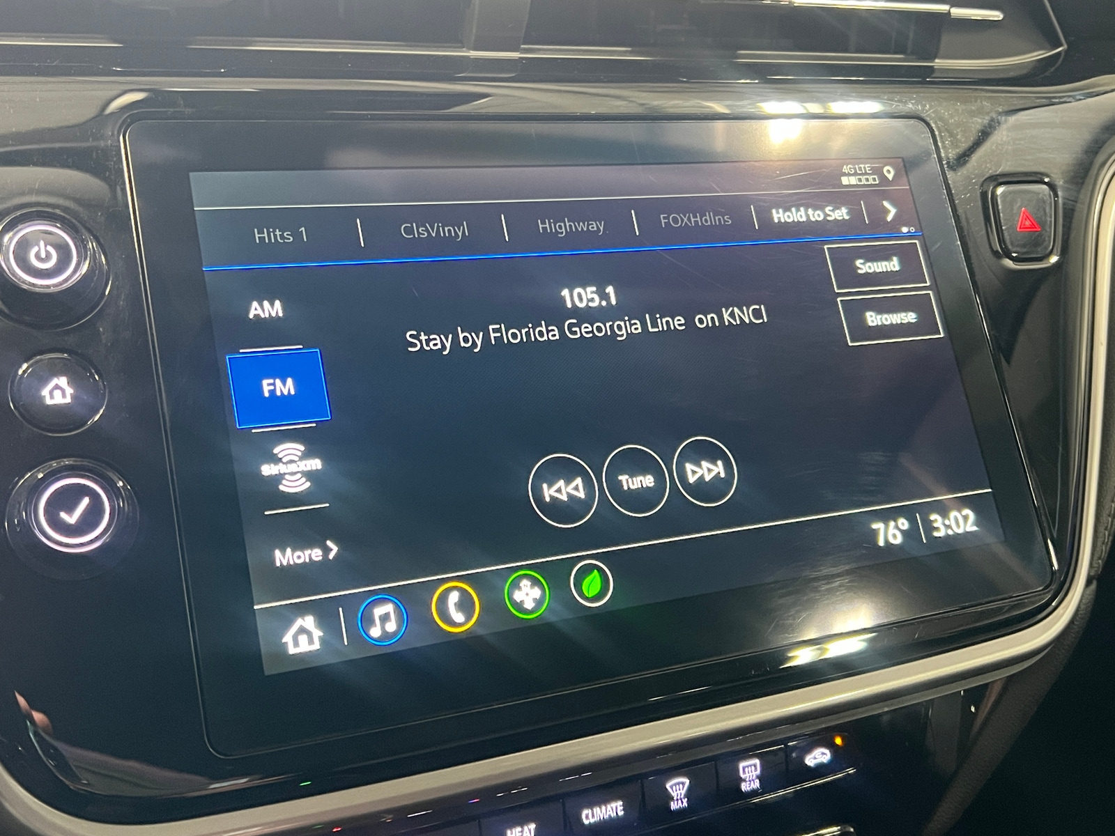 Thumbnail: 2023 Chevrolet Bolt EUV - 4