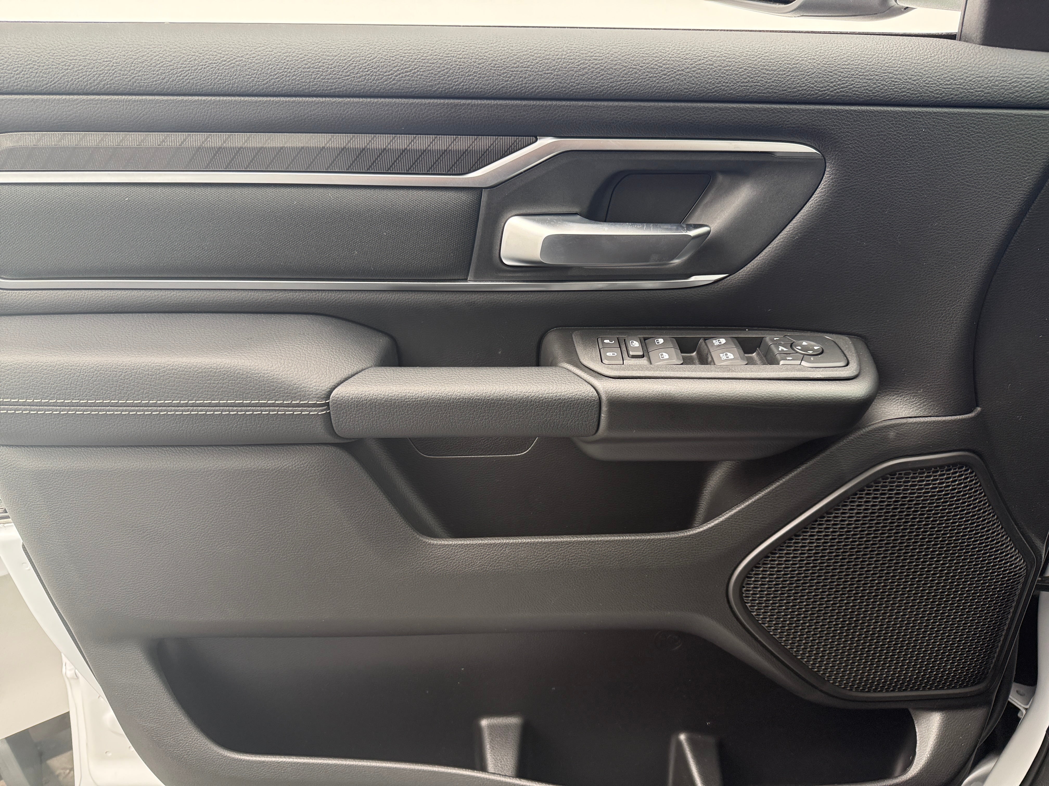 2026 RAM 1500 Big Horn/Lone Star - Photo 2