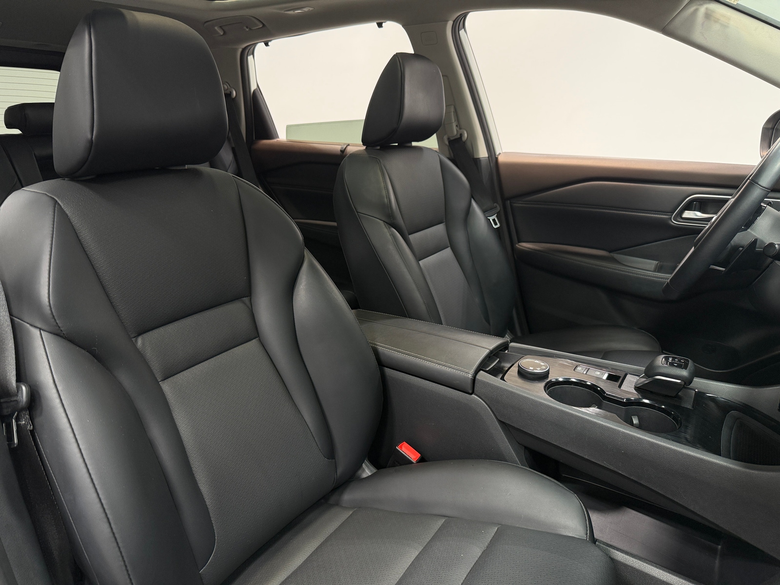 Thumbnail: 2021 Nissan Rogue - 2