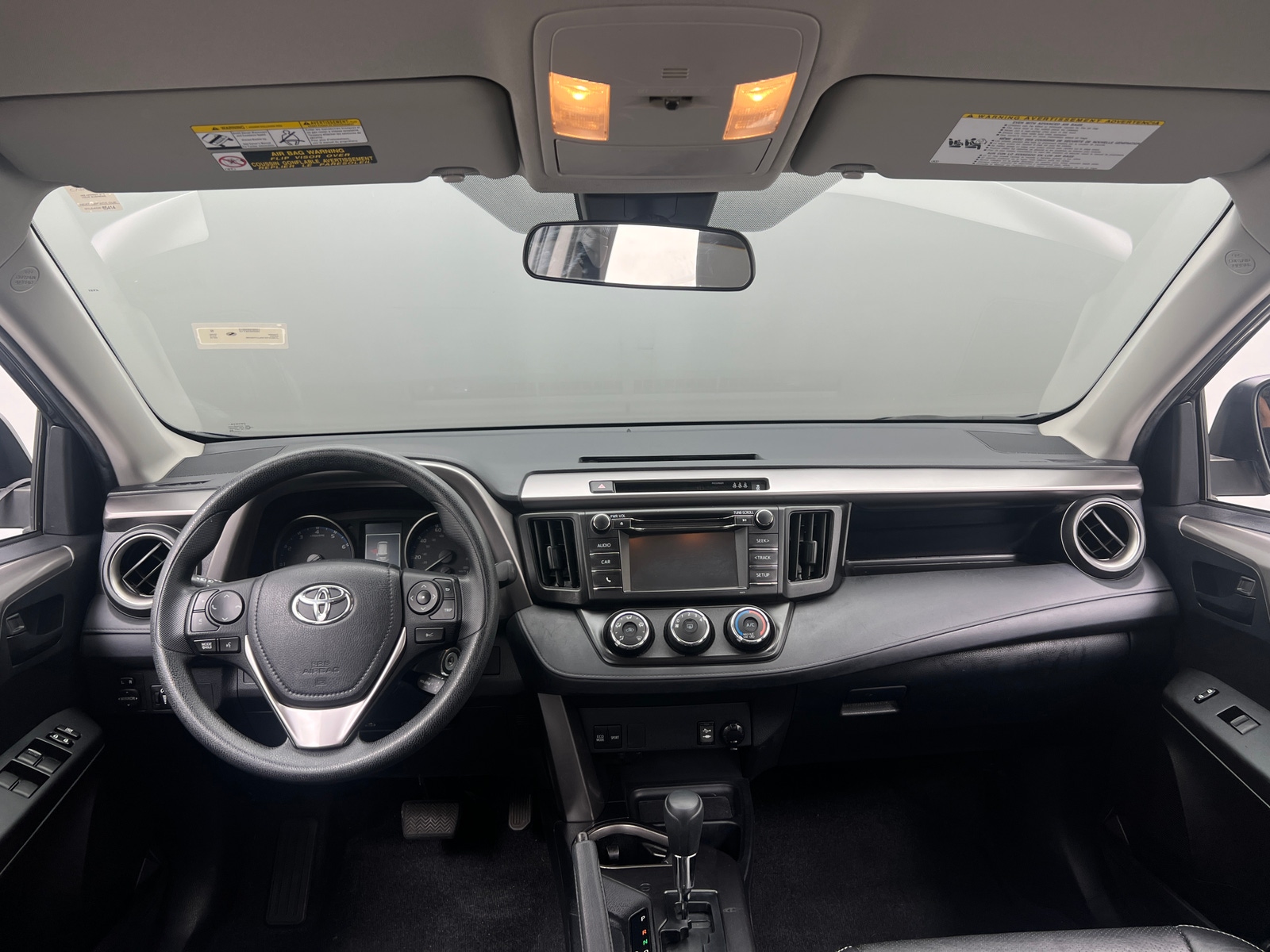 Thumbnail: 2018 Toyota RAV4 - 3