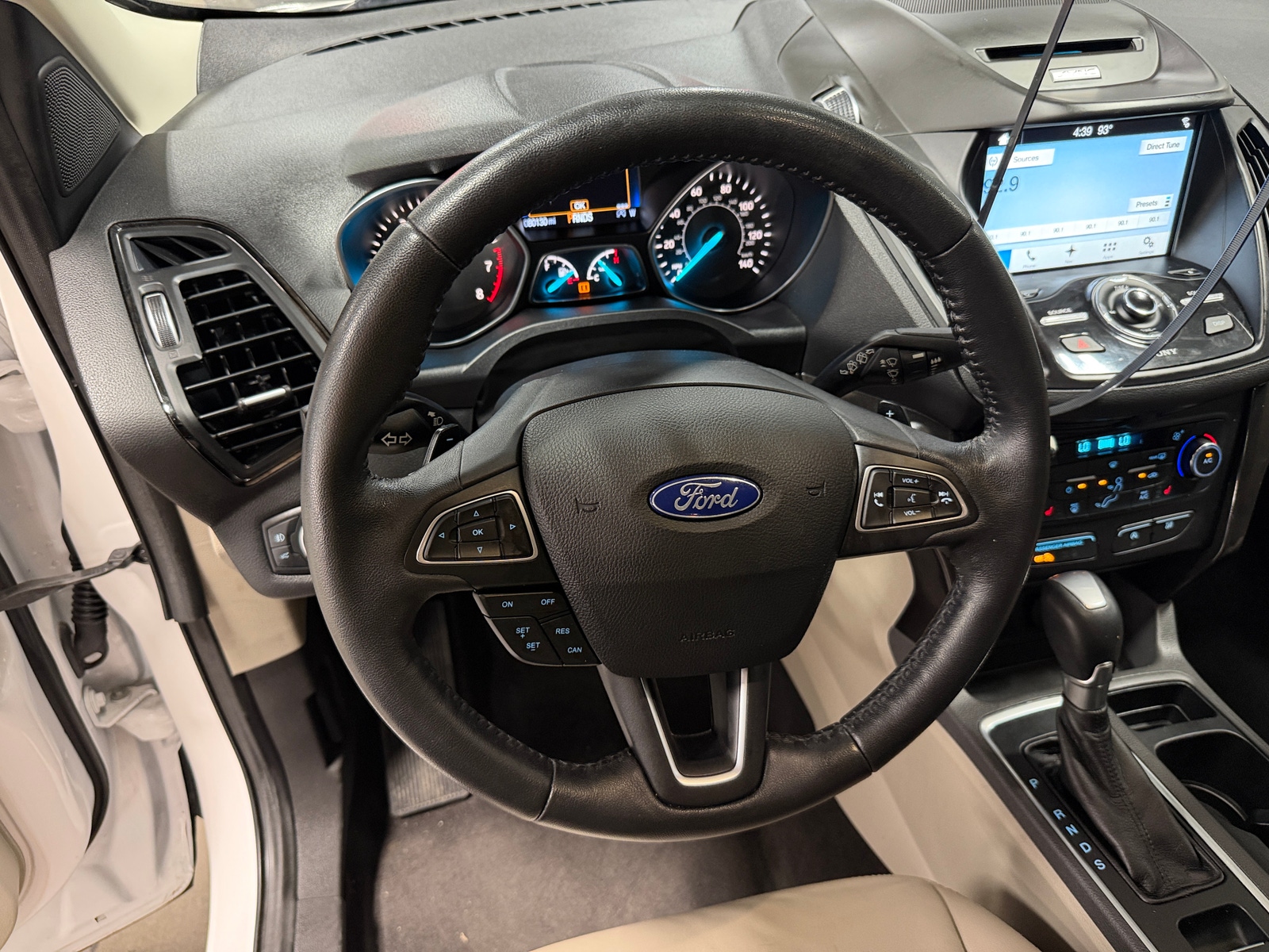Thumbnail: 2017 Ford Escape - 4